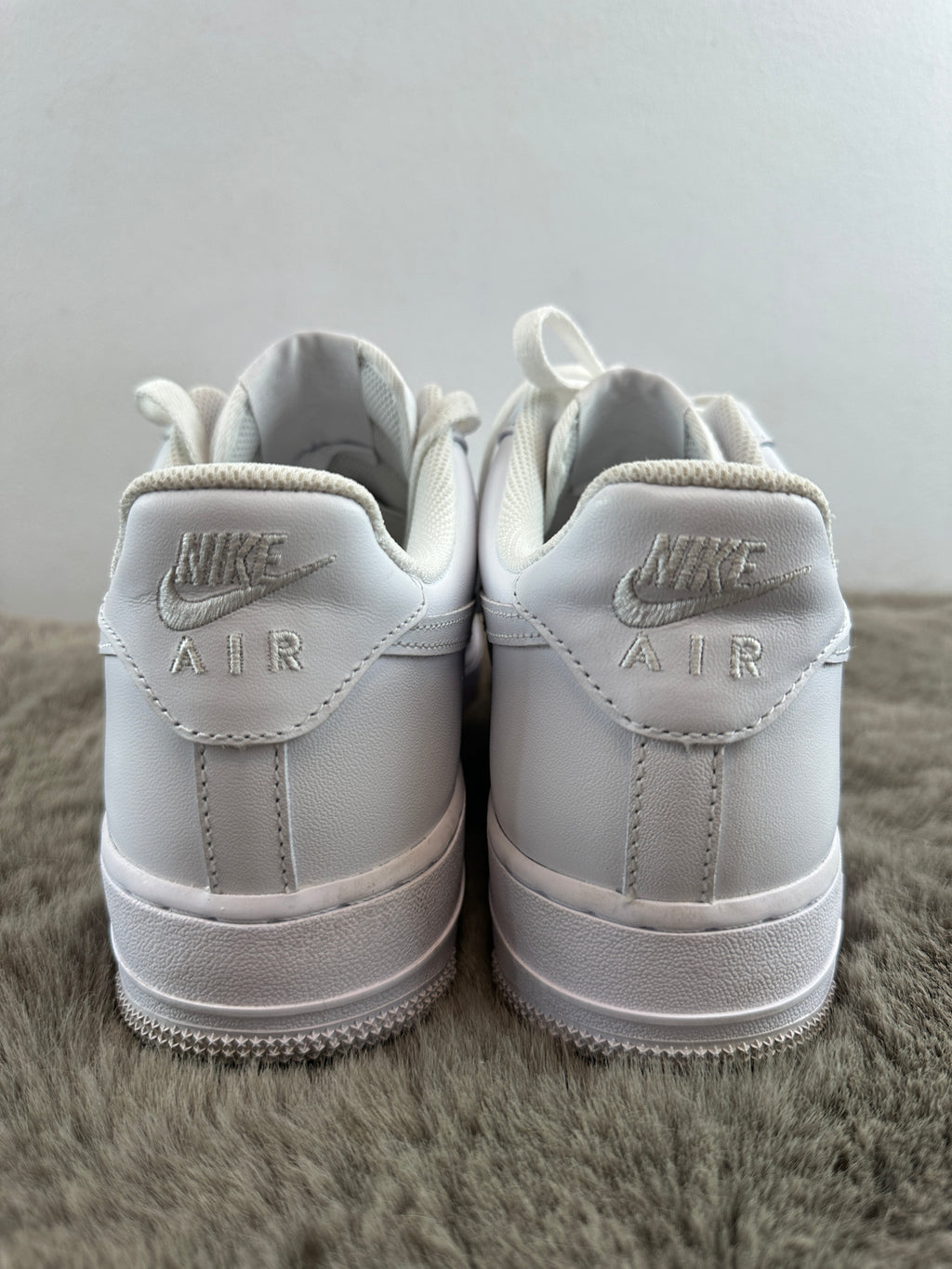 NIKE AIR FORCE 1