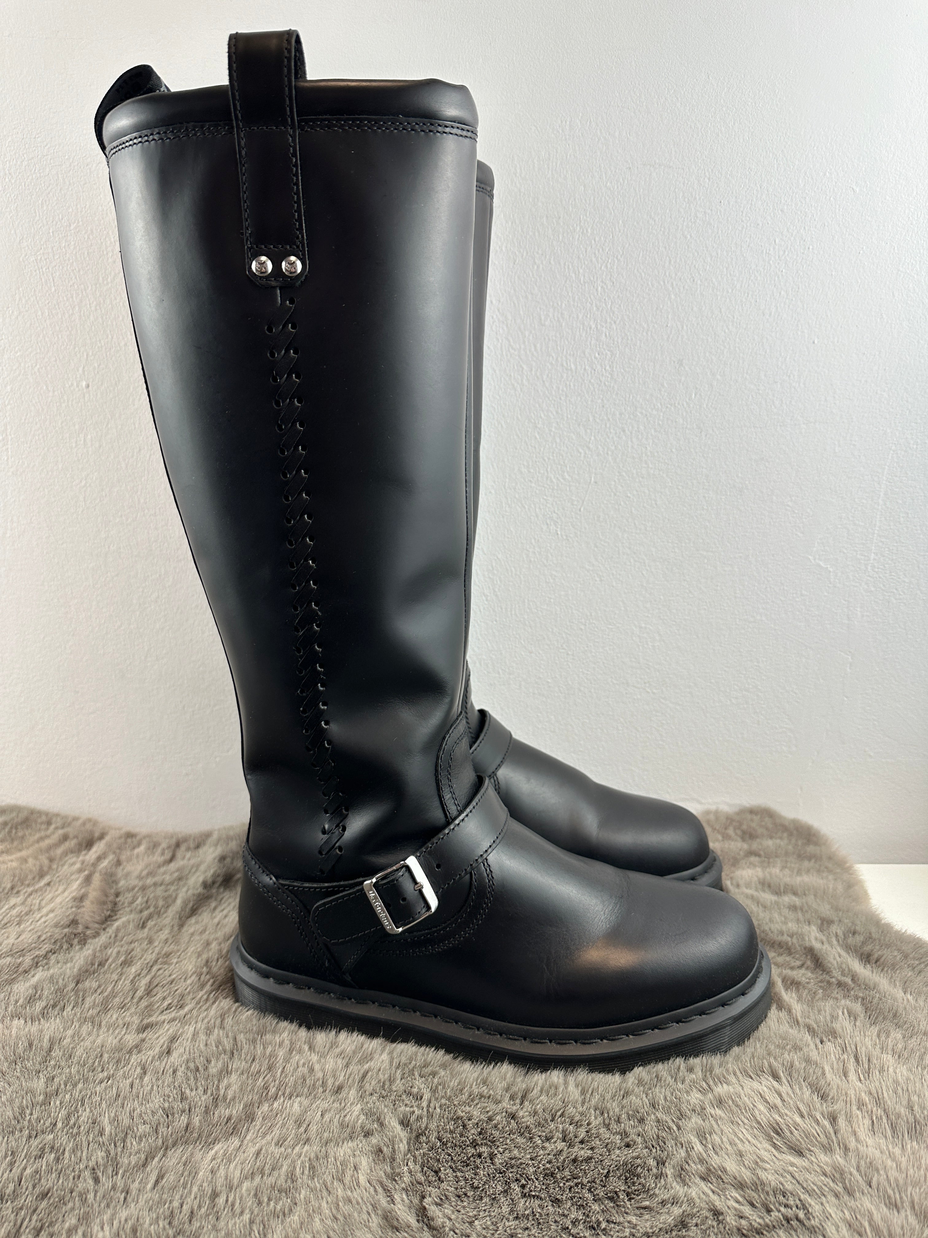 DR. MARTENS ANISTONE KH