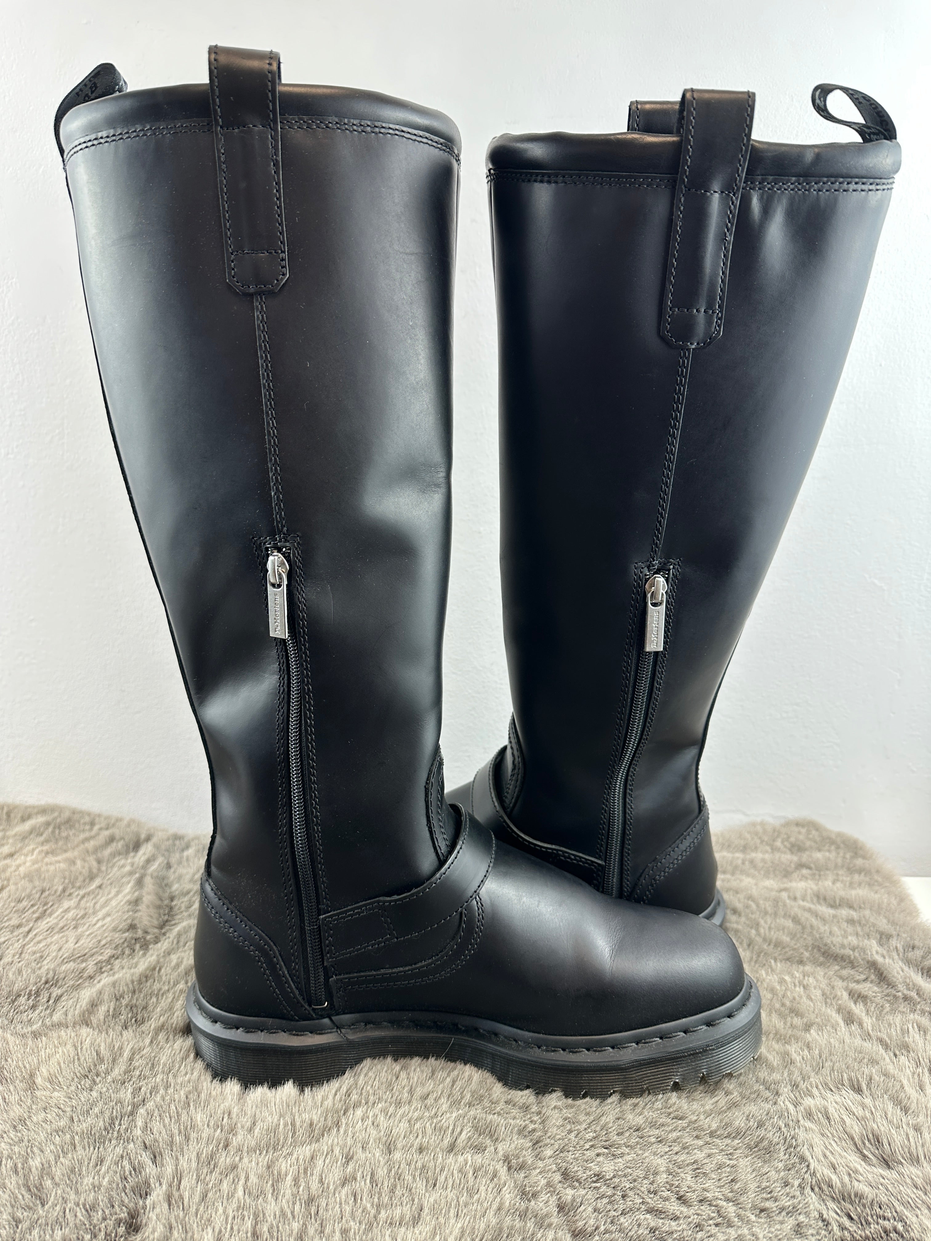 DR. MARTENS ANISTONE KH