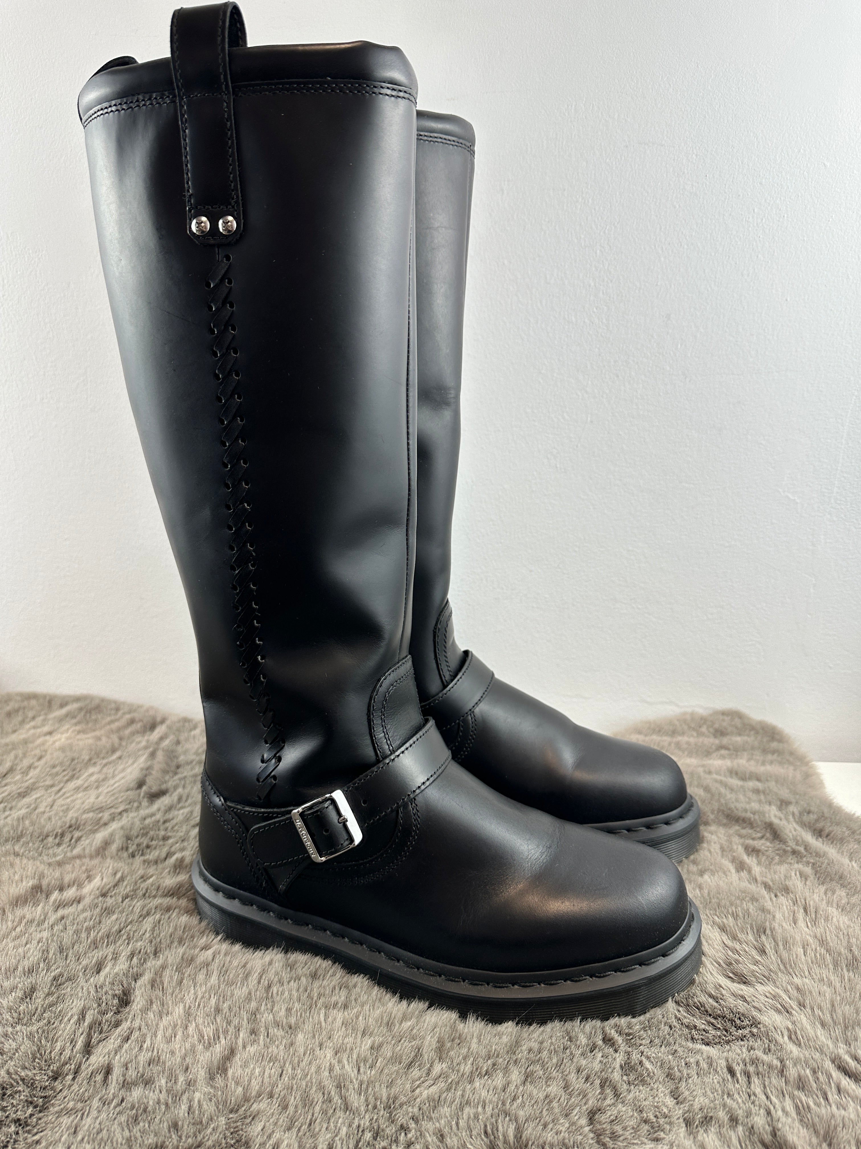 DR. MARTENS ANISTONE KH