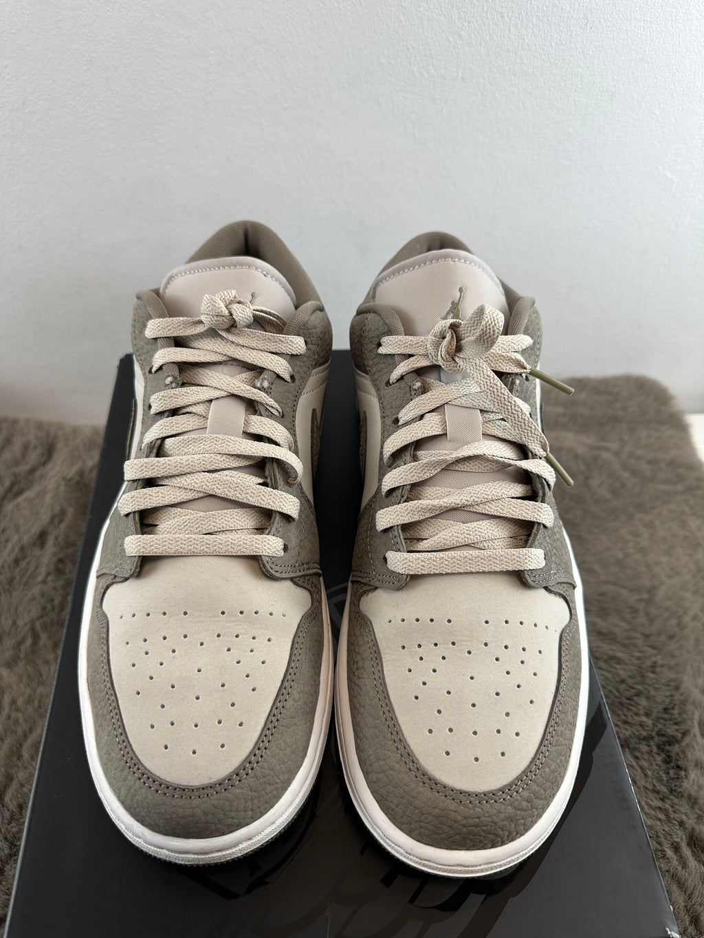 NIKE AIR JORDAN 1 LOW