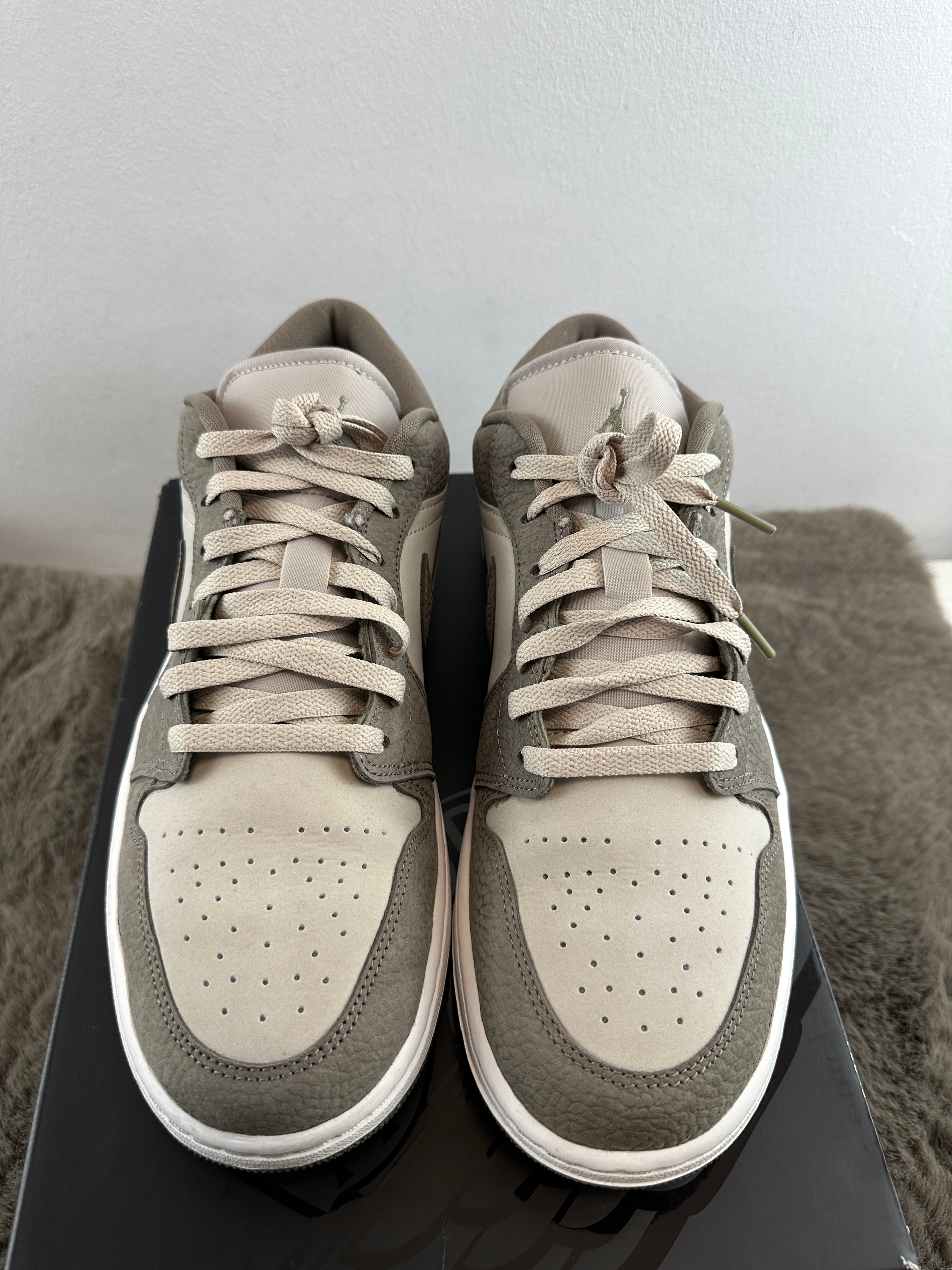 NIKE AIR JORDAN 1 LOW