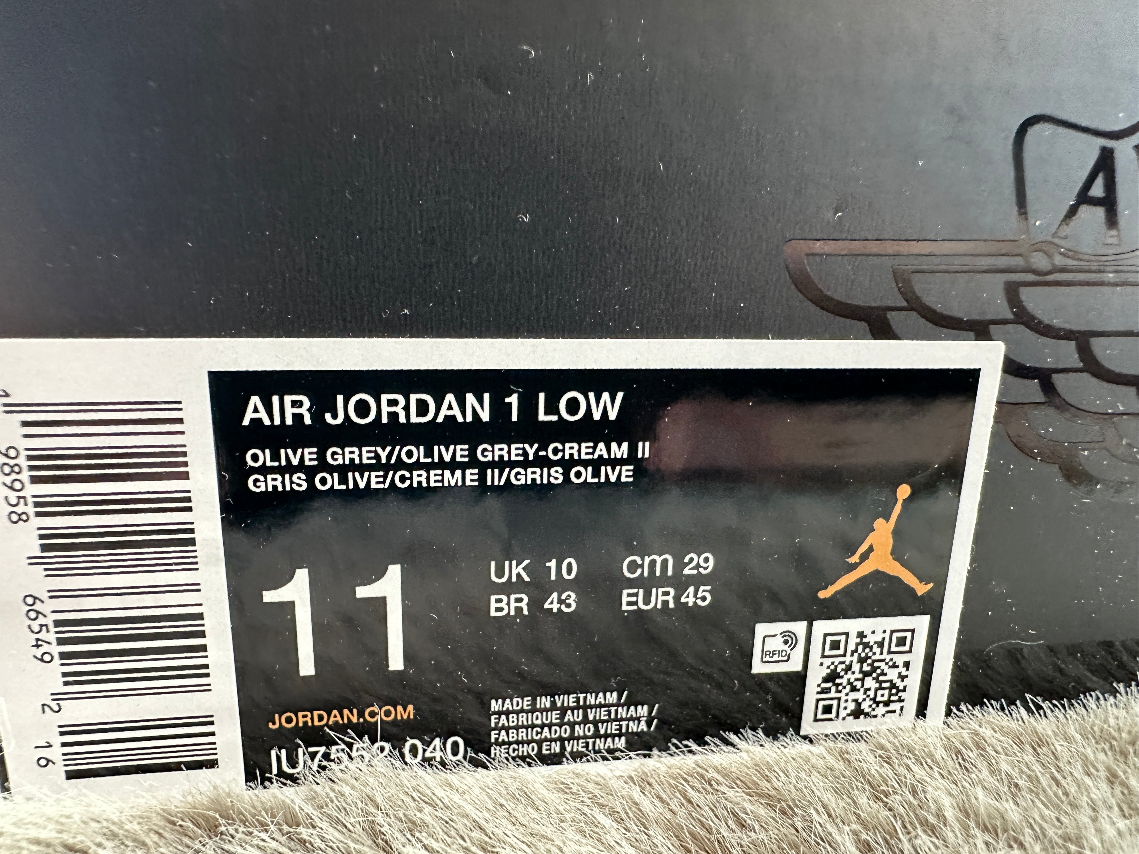 NIKE AIR JORDAN 1 LOW
