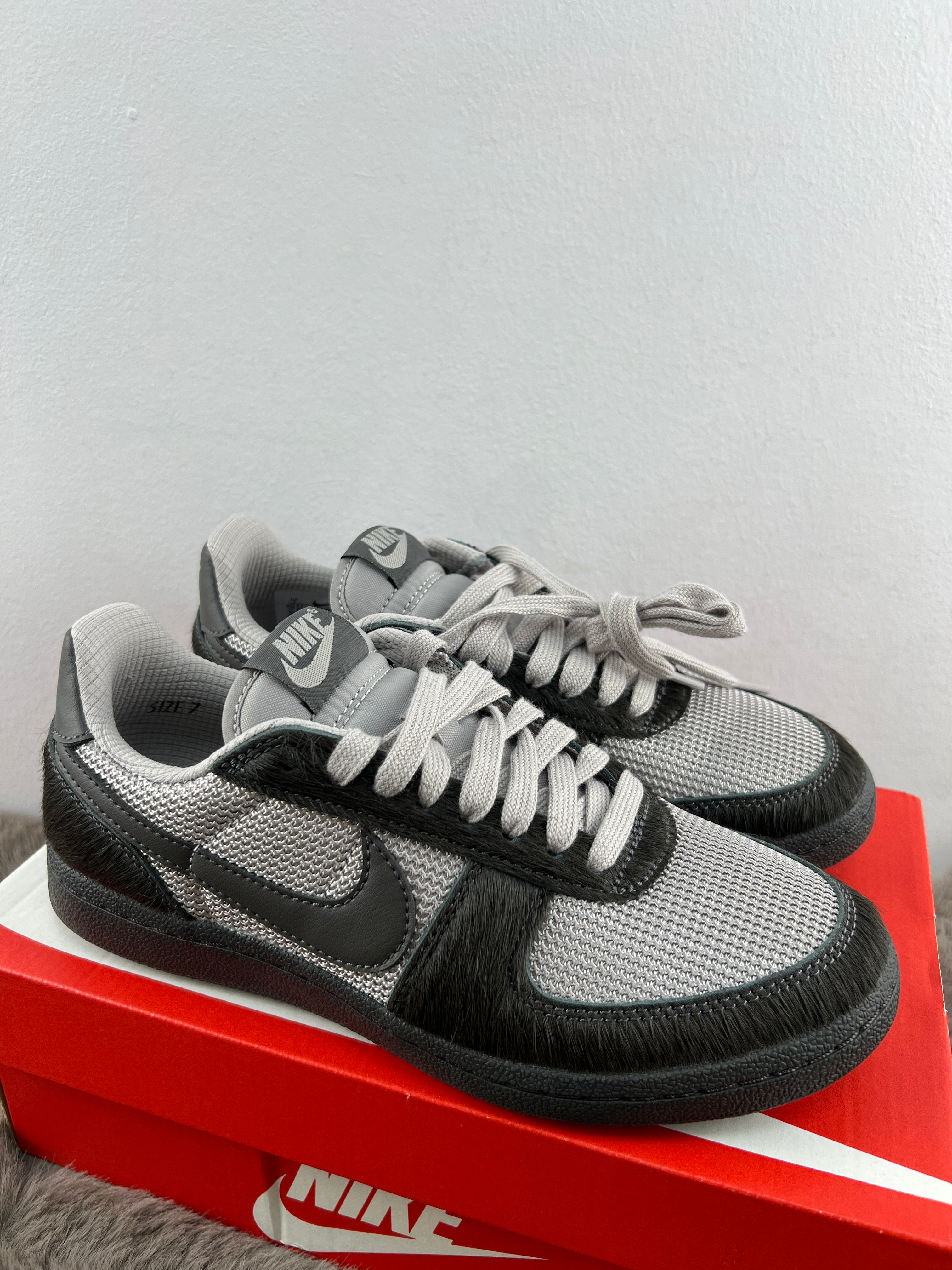 NIKE FIELD GENERAL PONY HAIR