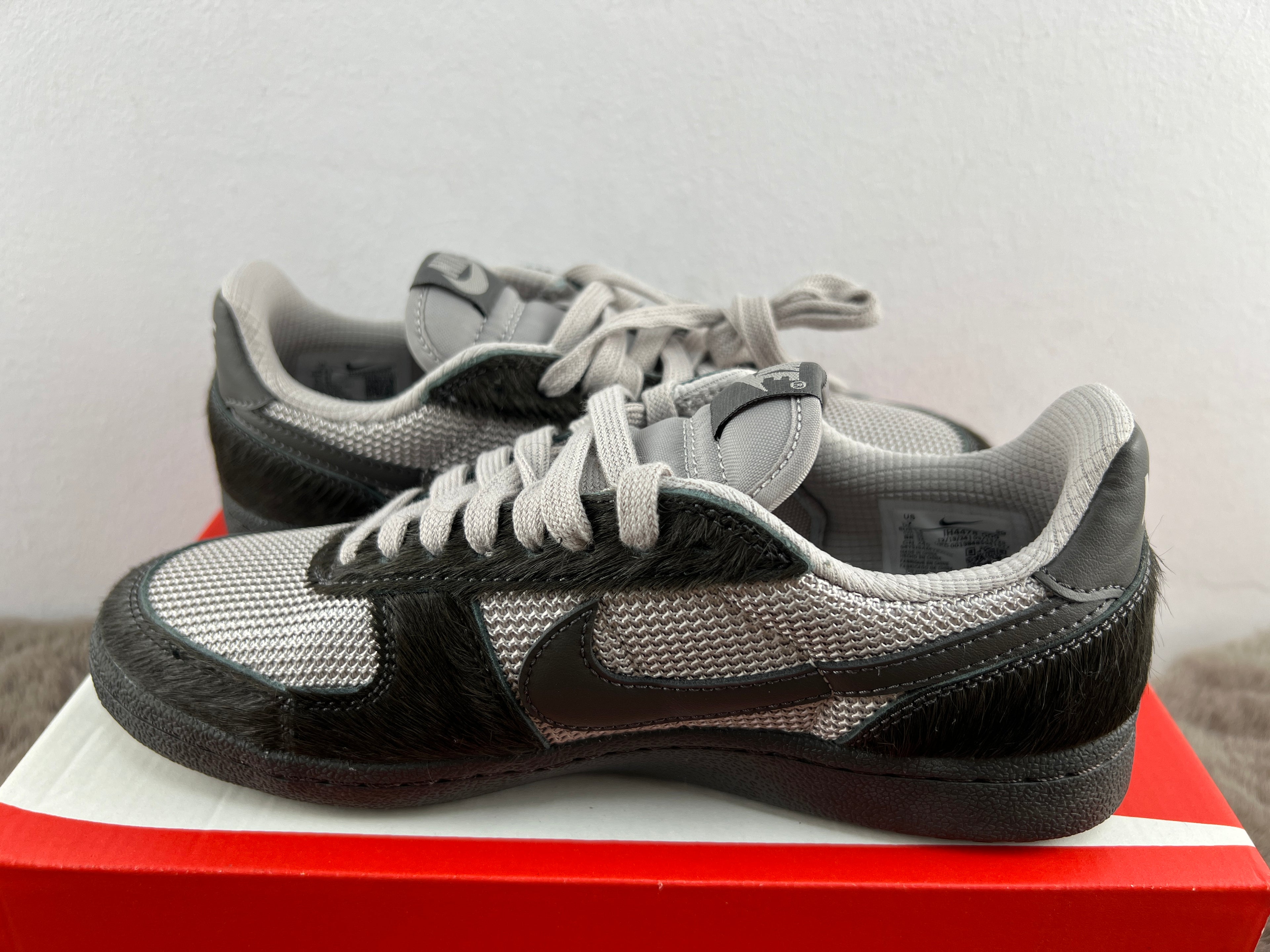 NIKE FIELD GENERAL PONY HAIR