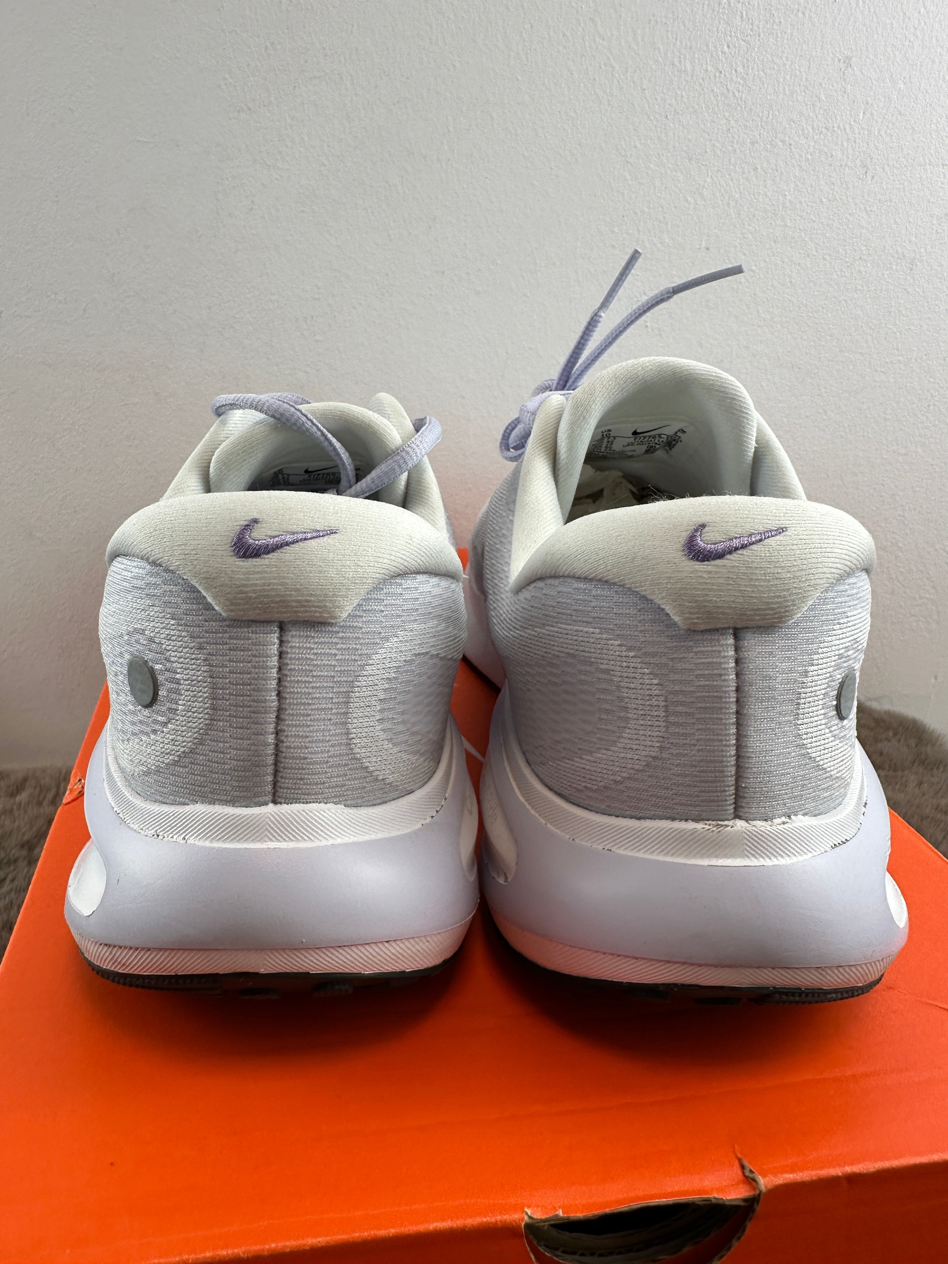 NIKE JOURNEY RUN