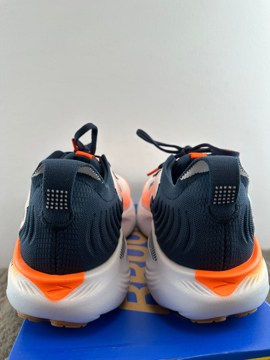 BROOKS ADRENALINE GTS 25