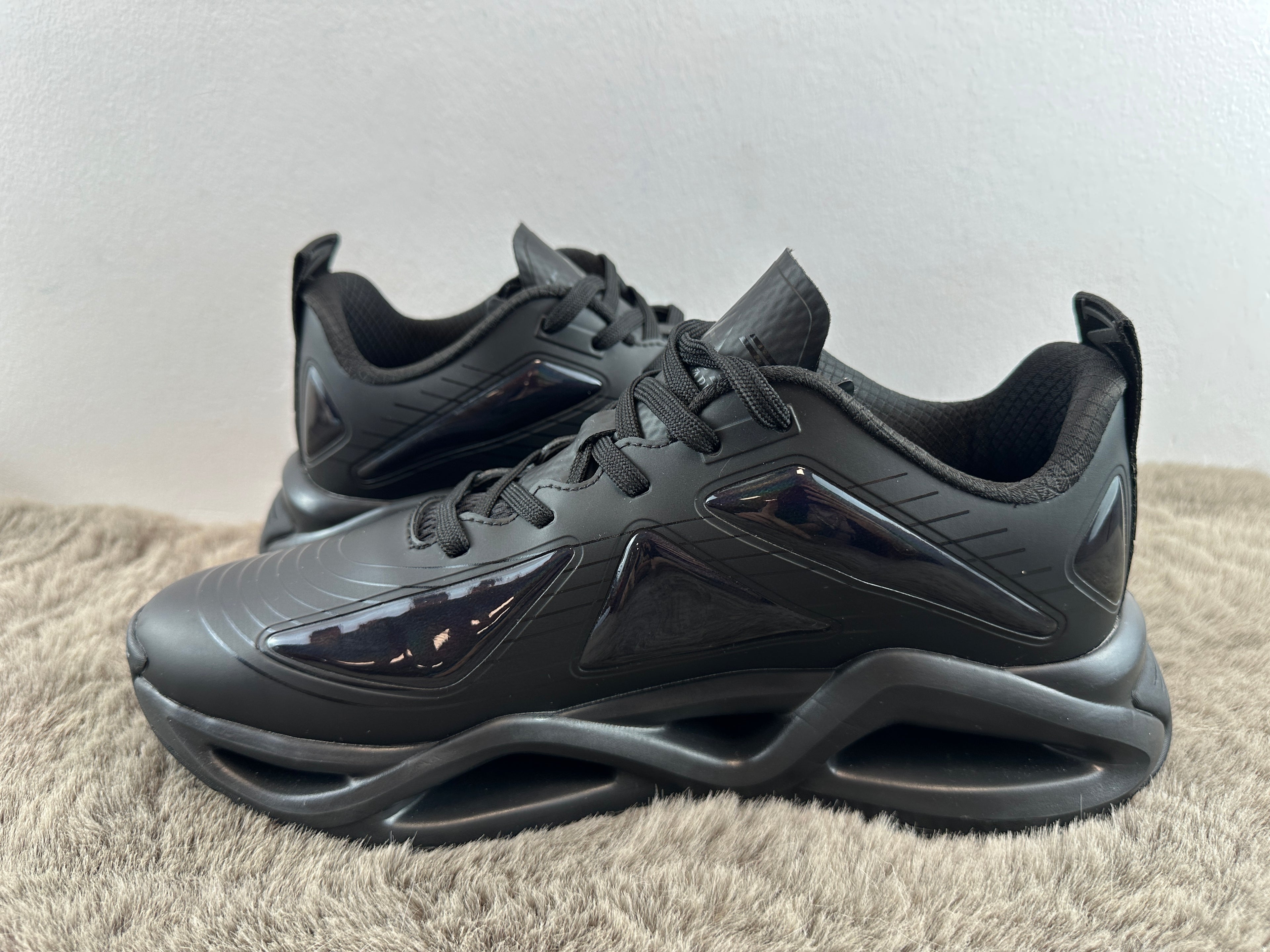 EA7 EMPORIO ARMANI SNEAKERS