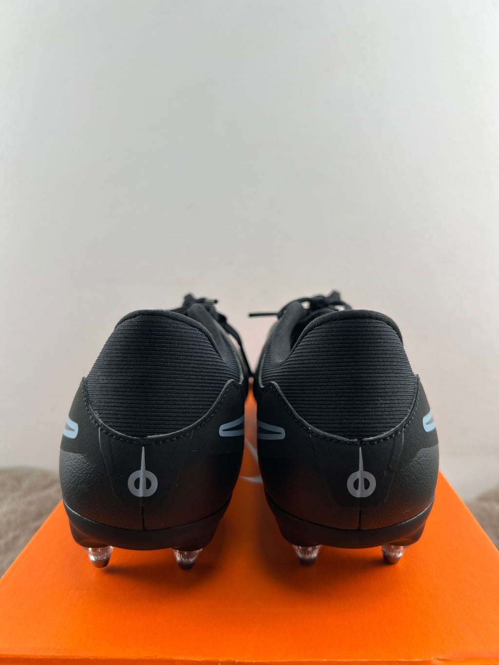NIKE LEGEND 10 ACADEMY SG-PRO AC