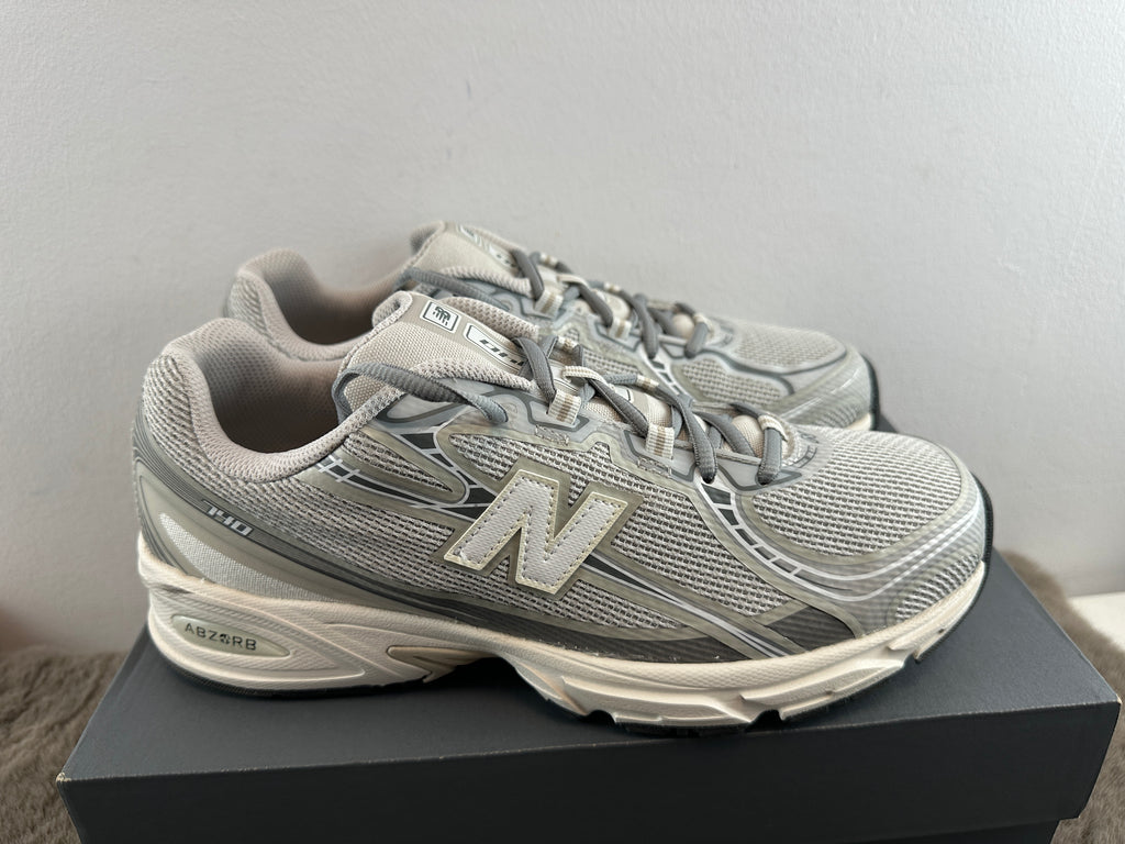 NEW BALANCE 740 U