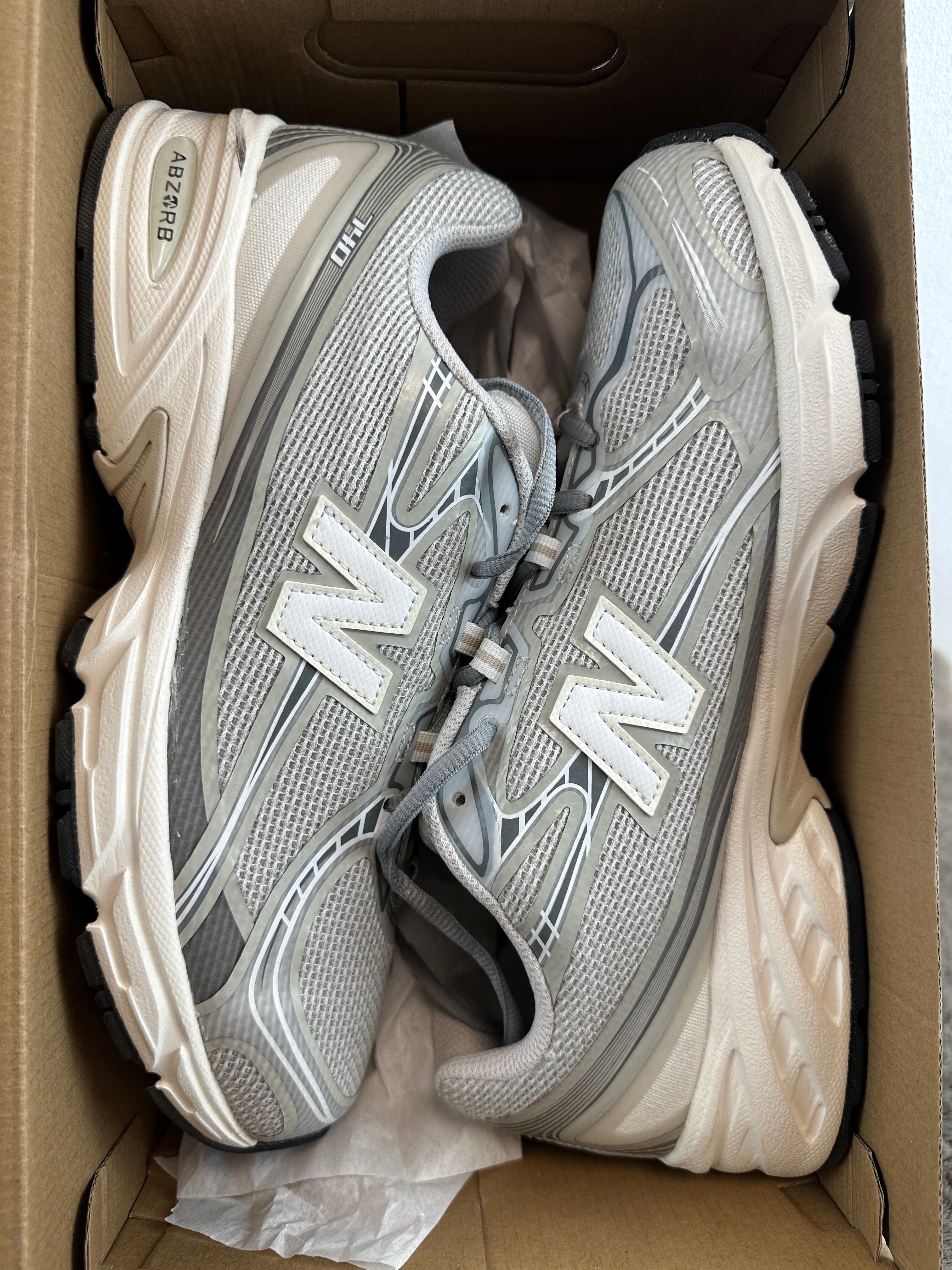 NEW BALANCE 740 U