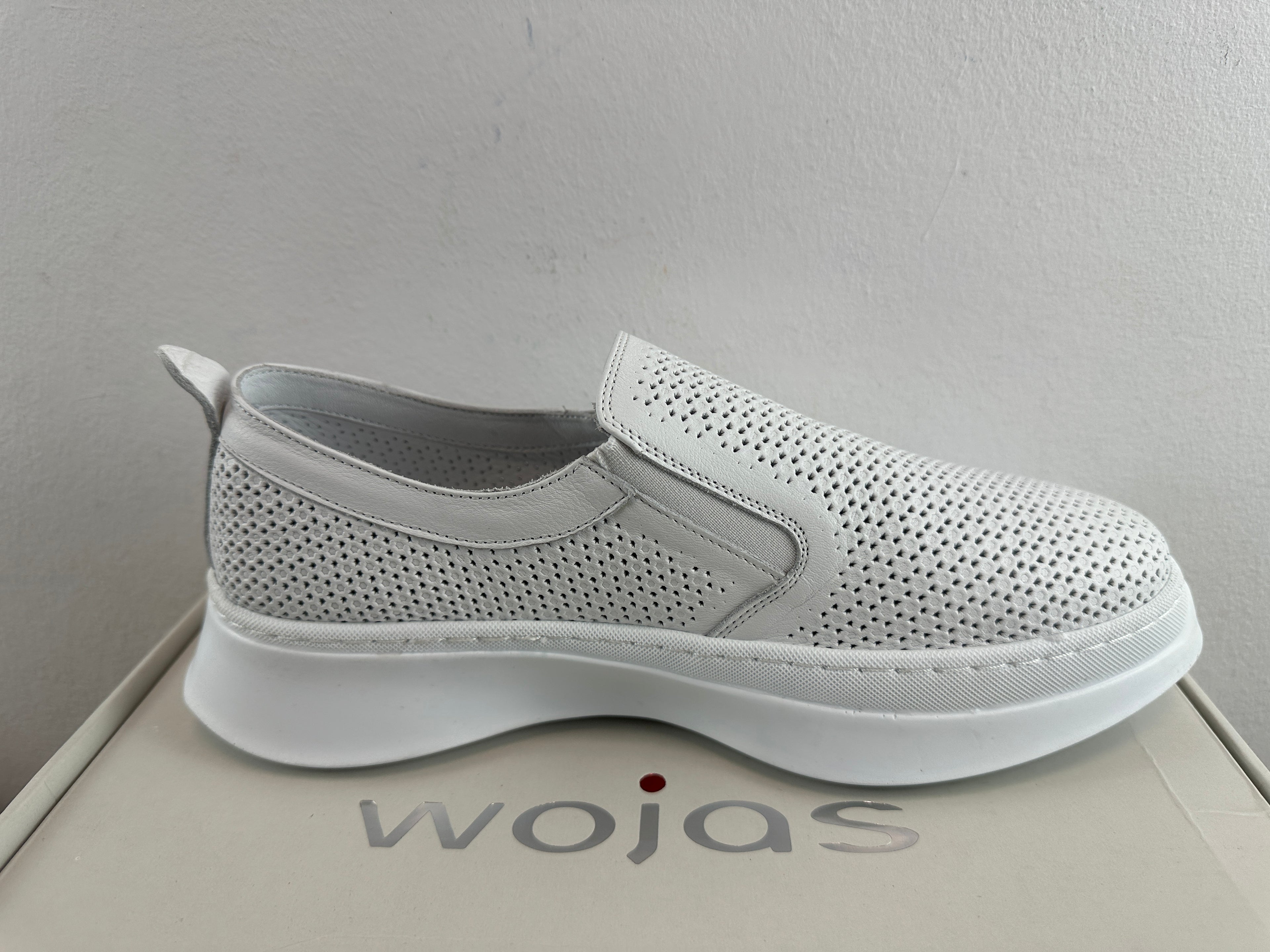 WOJAS SNEAKERS SLIP ON