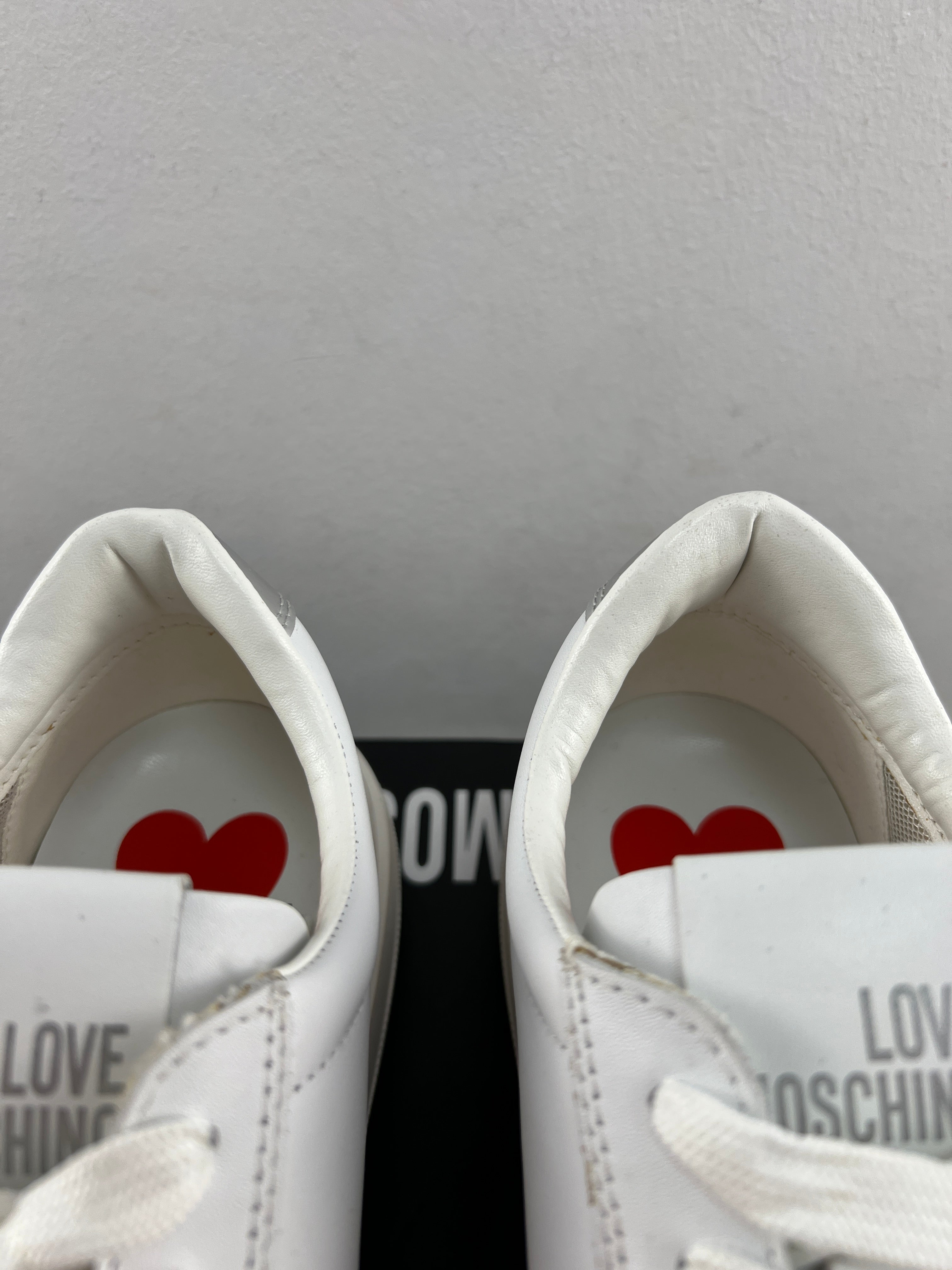 MOSCHINO LOVE