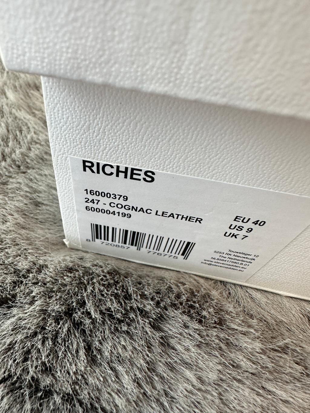 STEVE MADDEN RICHES
