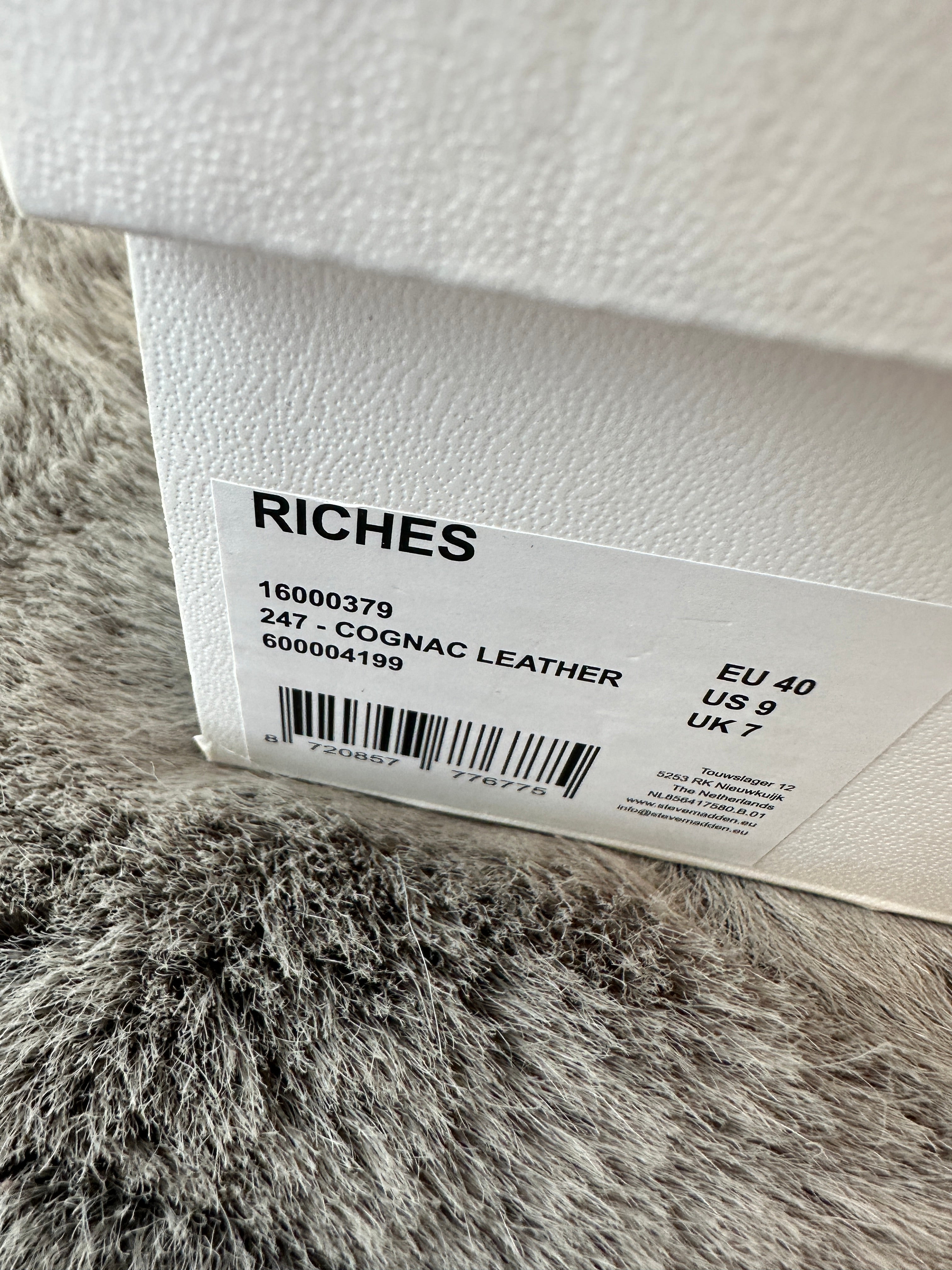 STEVE MADDEN RICHES