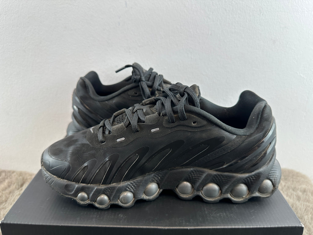 NIKE AIR MAX DN8 SE