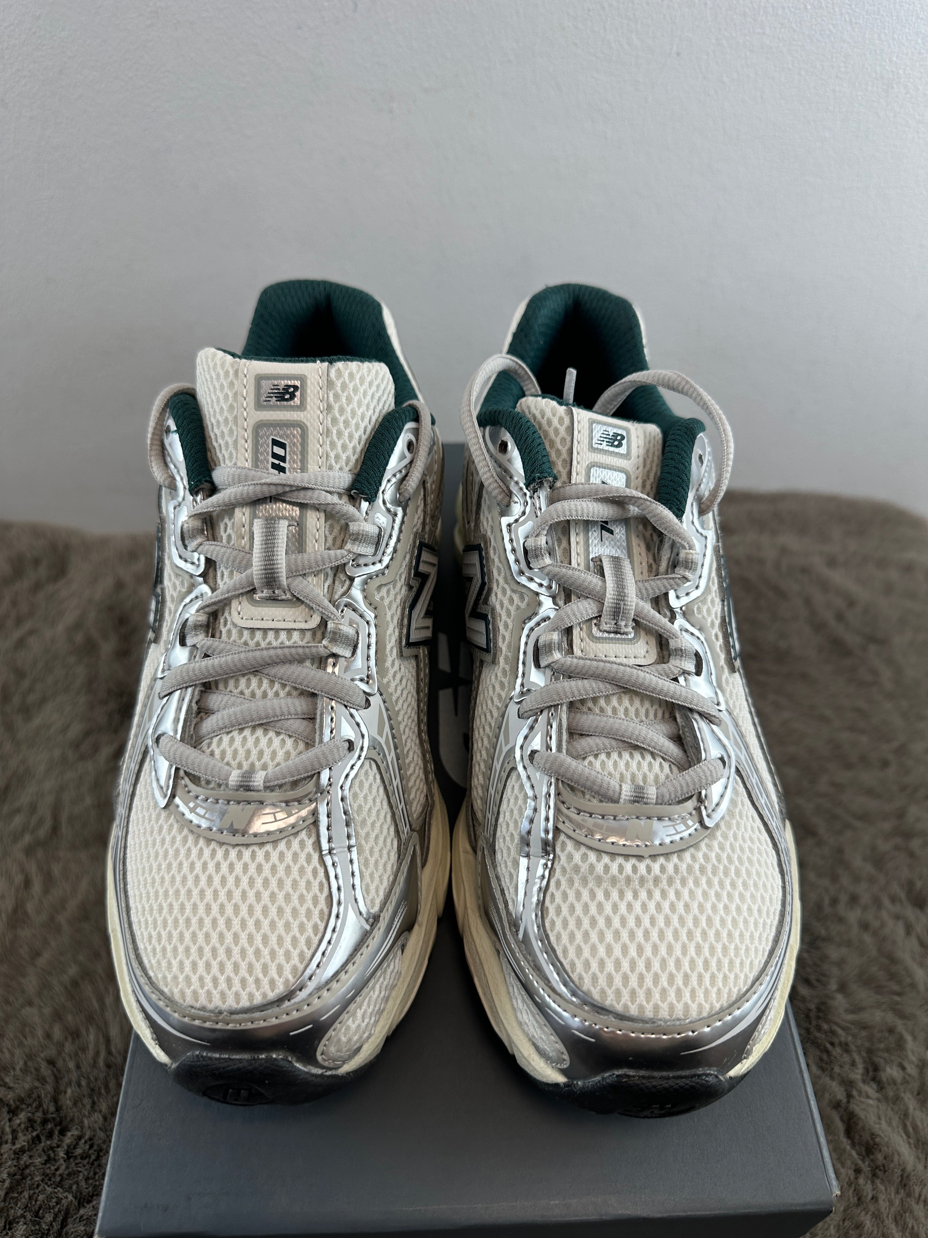 NEW BALANCE 740 U