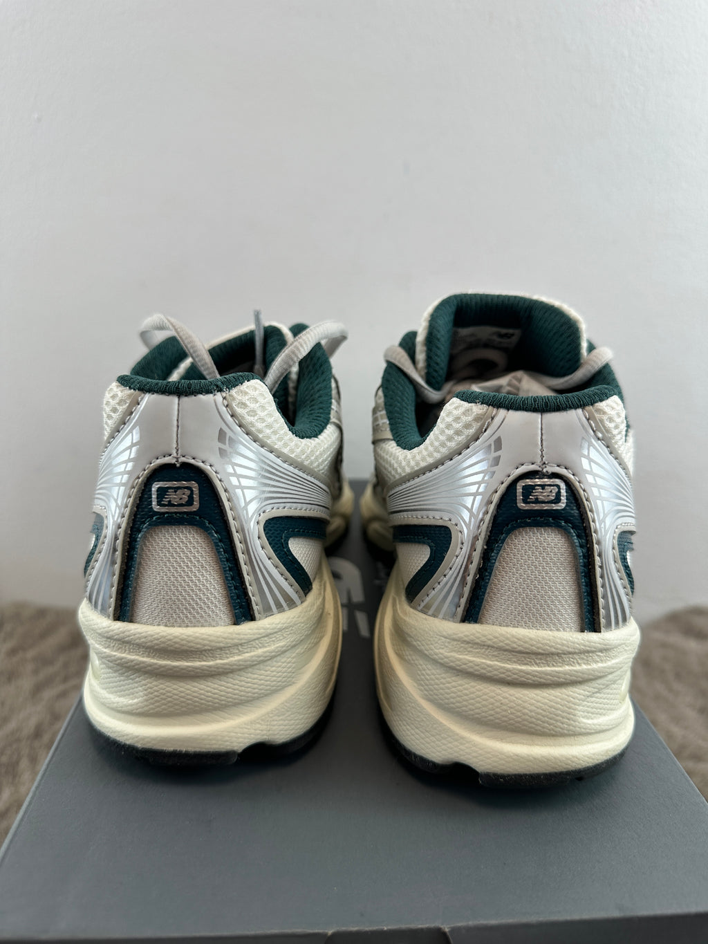NEW BALANCE 740 U