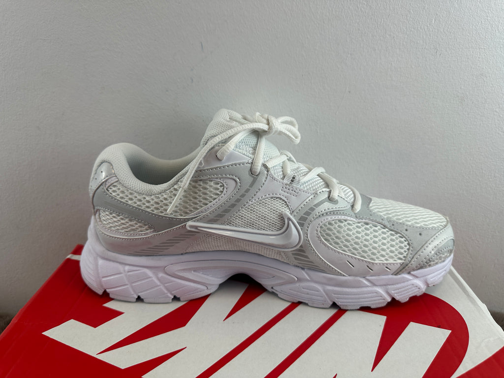 NIKE V5 RNR