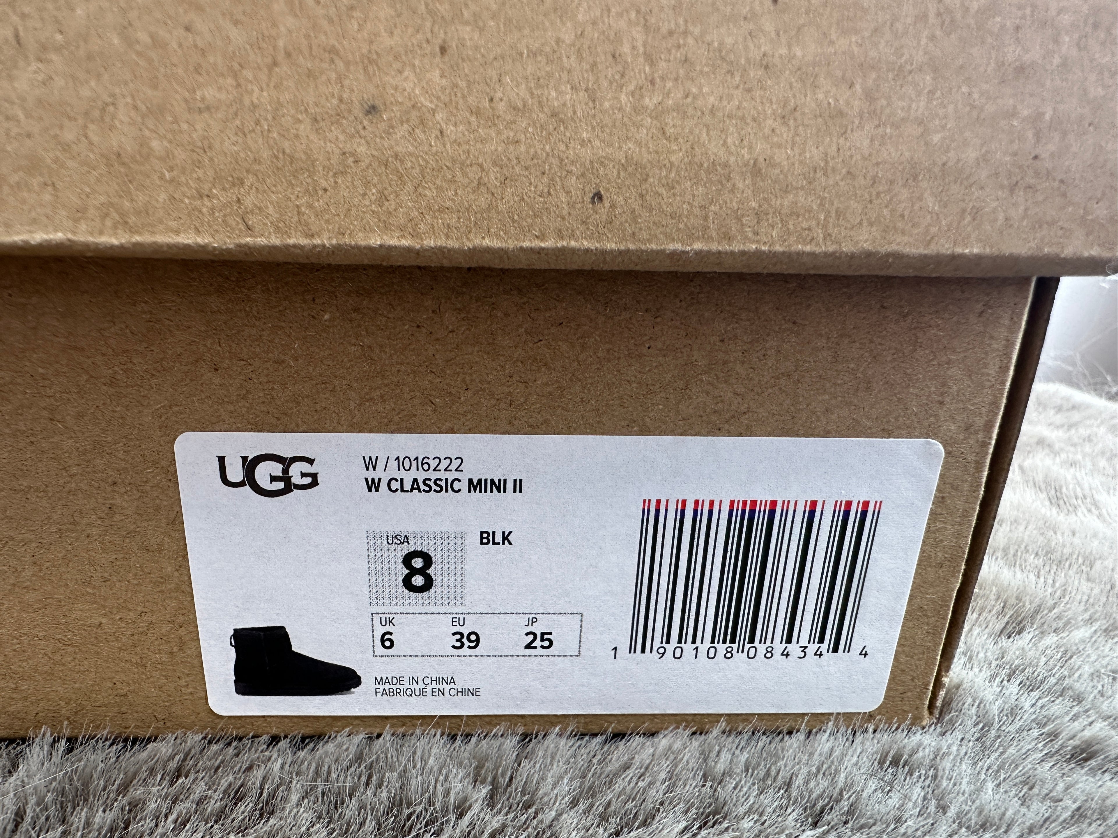 ugg classic mini 2