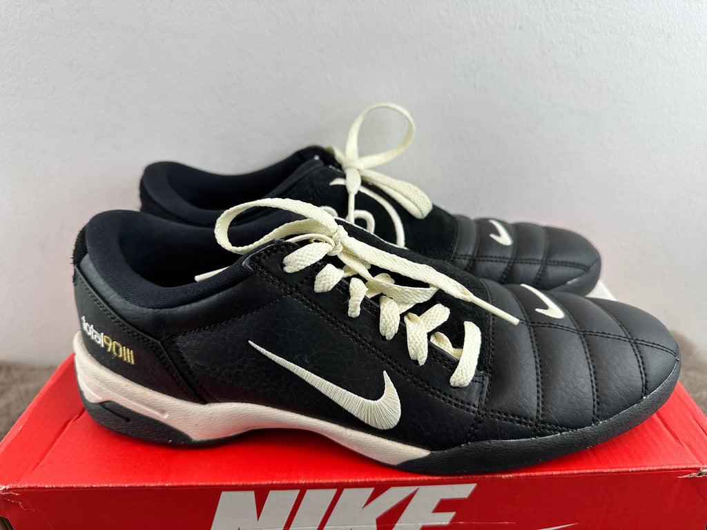 nike total 90