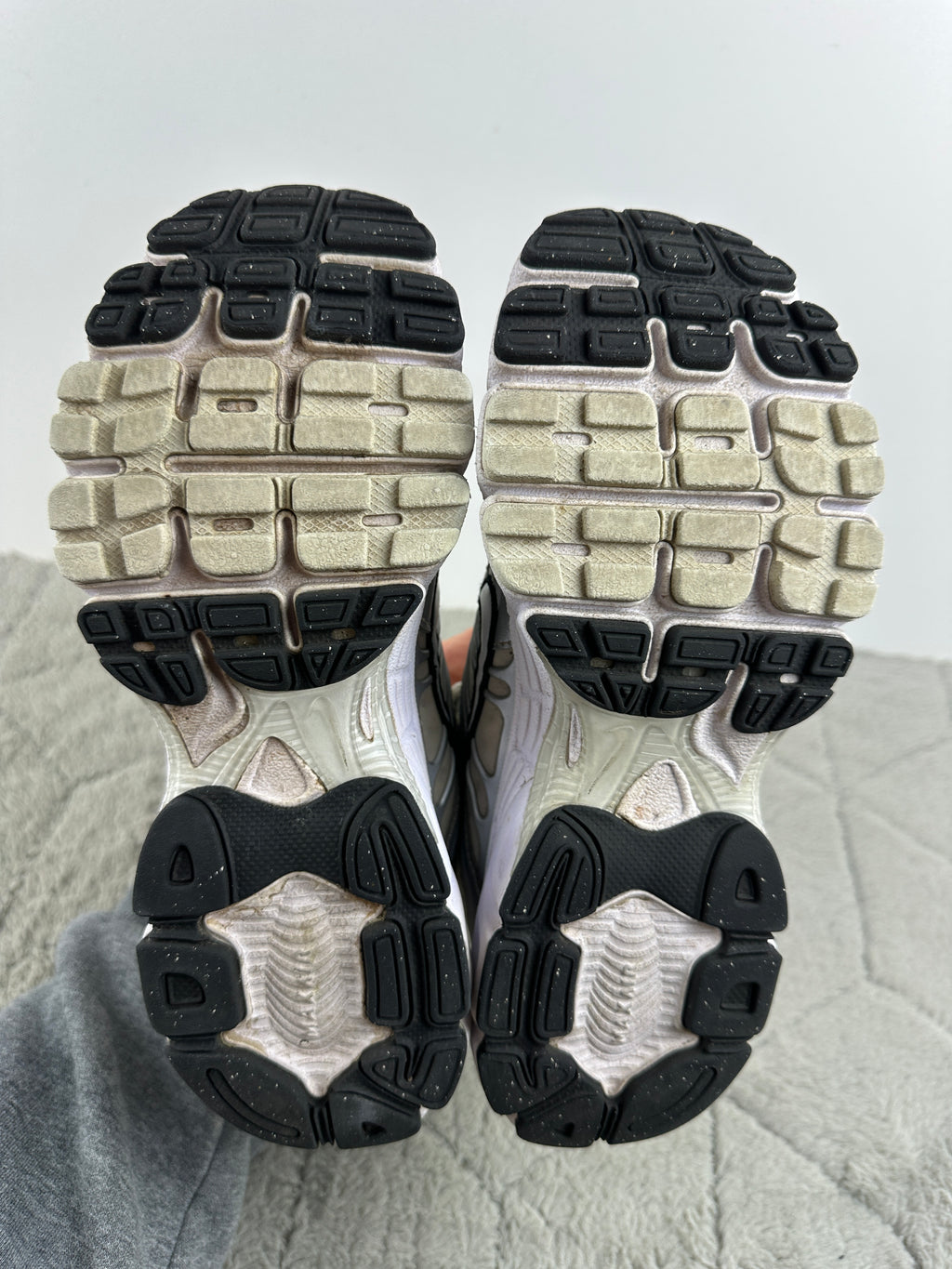 NIKE AIR MAX MOTO 2K