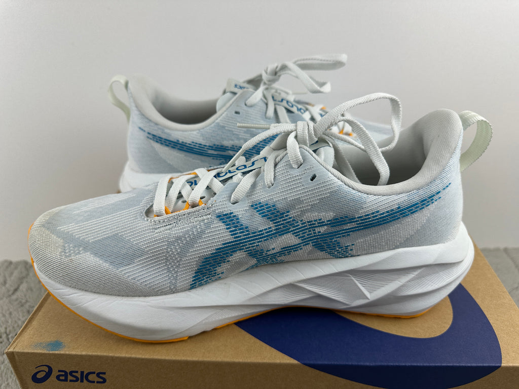 ASICS NOVABLAST 5