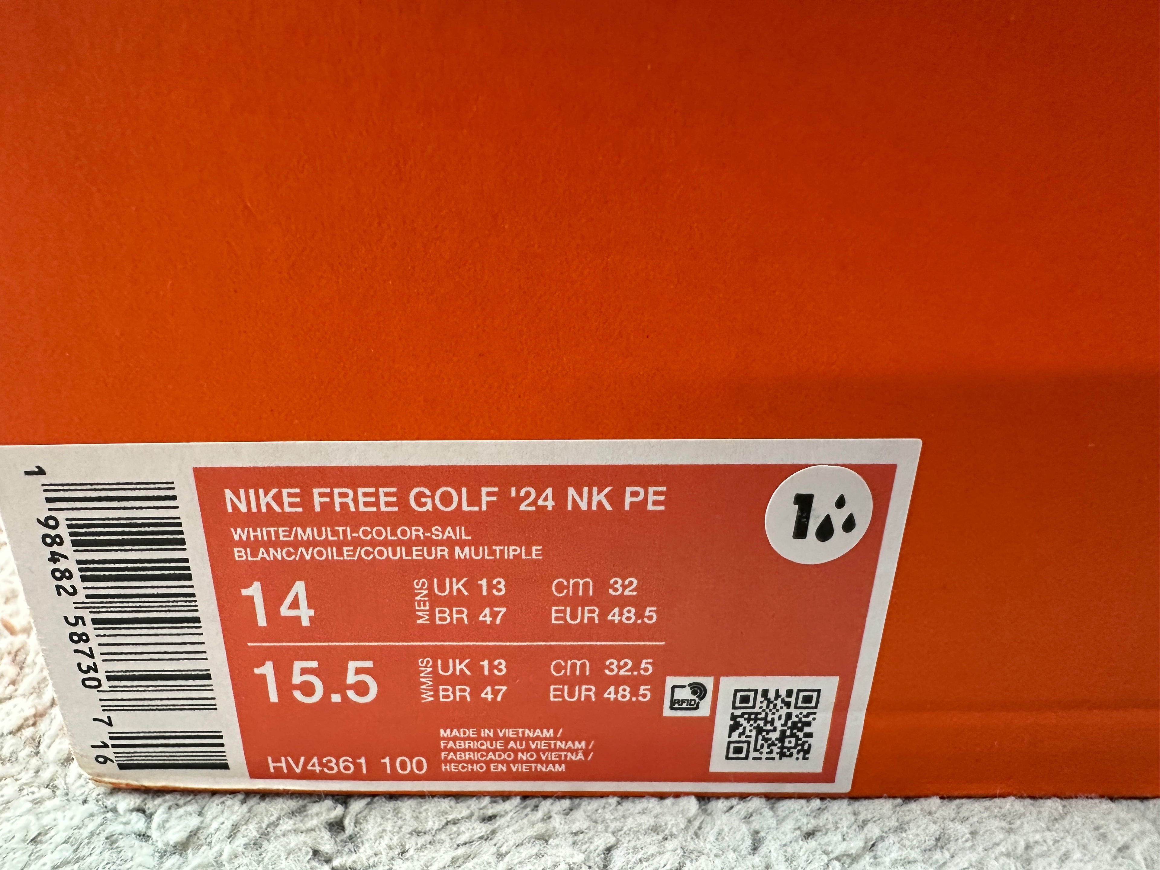 NIKE FREE GOLF NELLY KORDA GOLD CHARMS