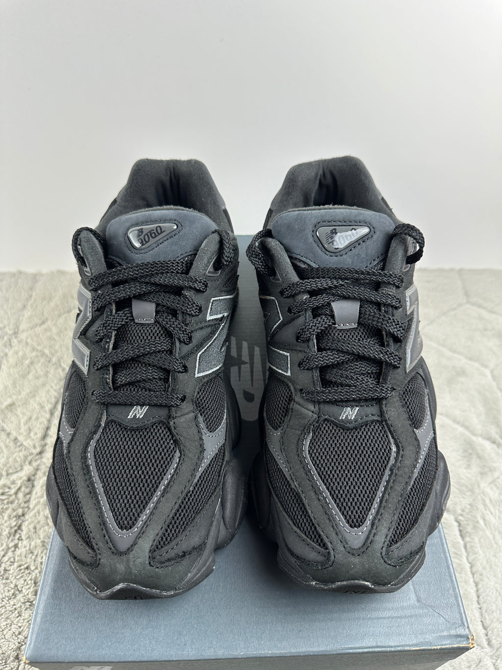 NEW BALANCE 9060