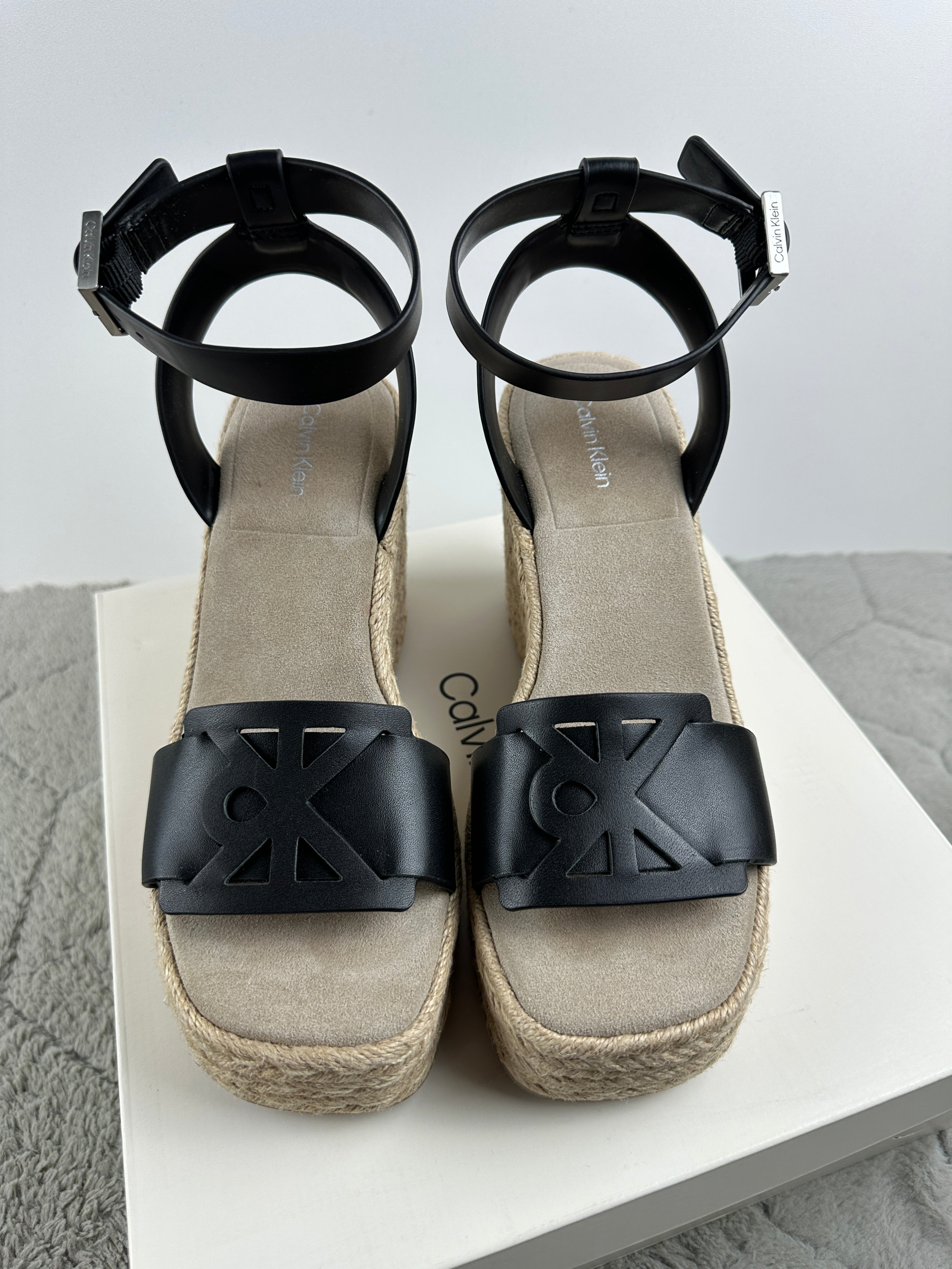CALVIN KLEIN ESPADRILE