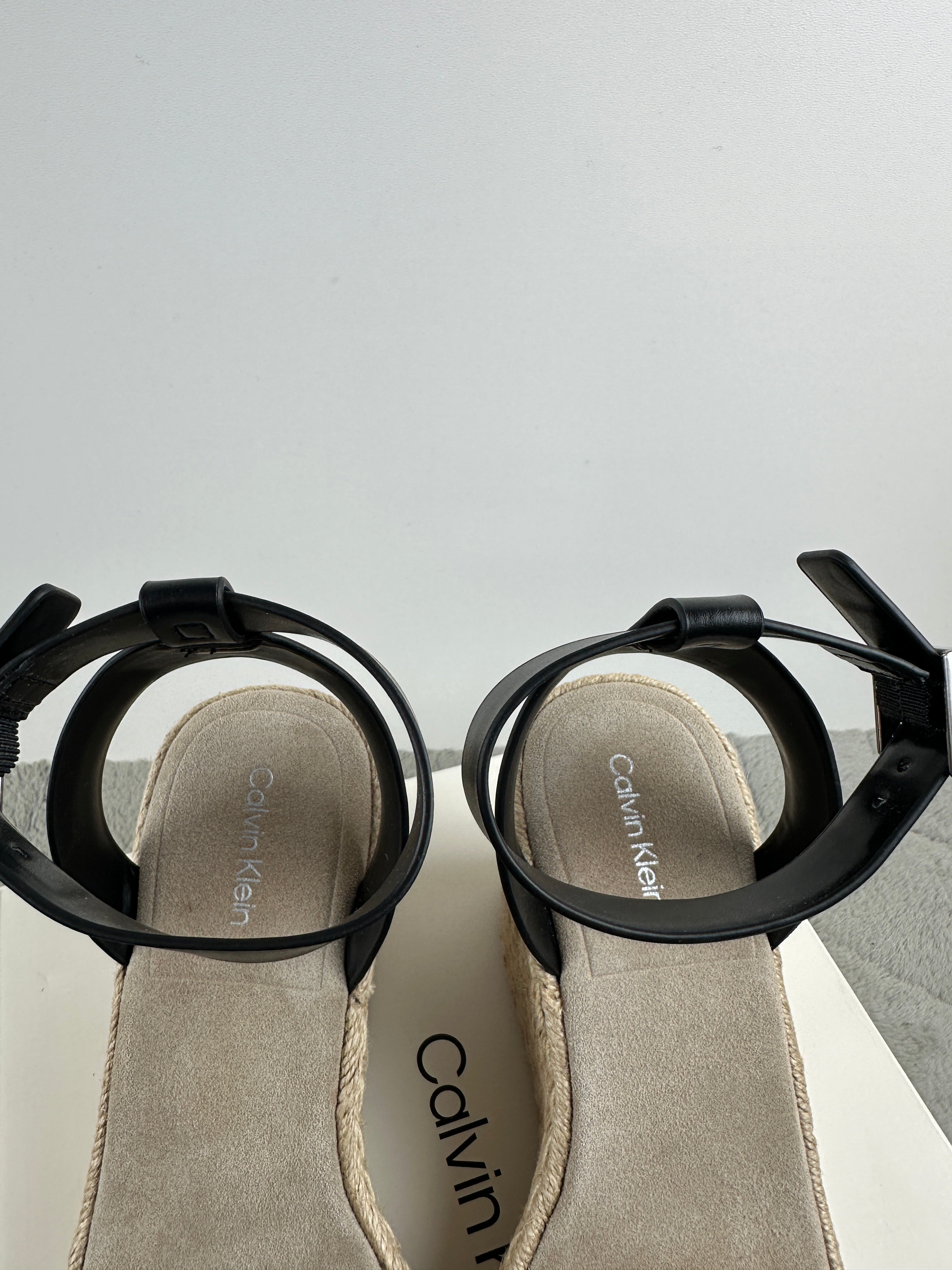 CALVIN KLEIN ESPADRILE