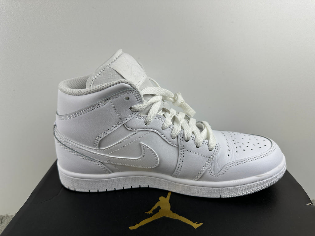 NIKE AIR JORDAN 1 MID