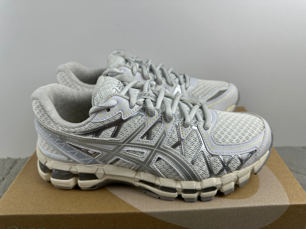 ASICS GEL-KAYANO 20