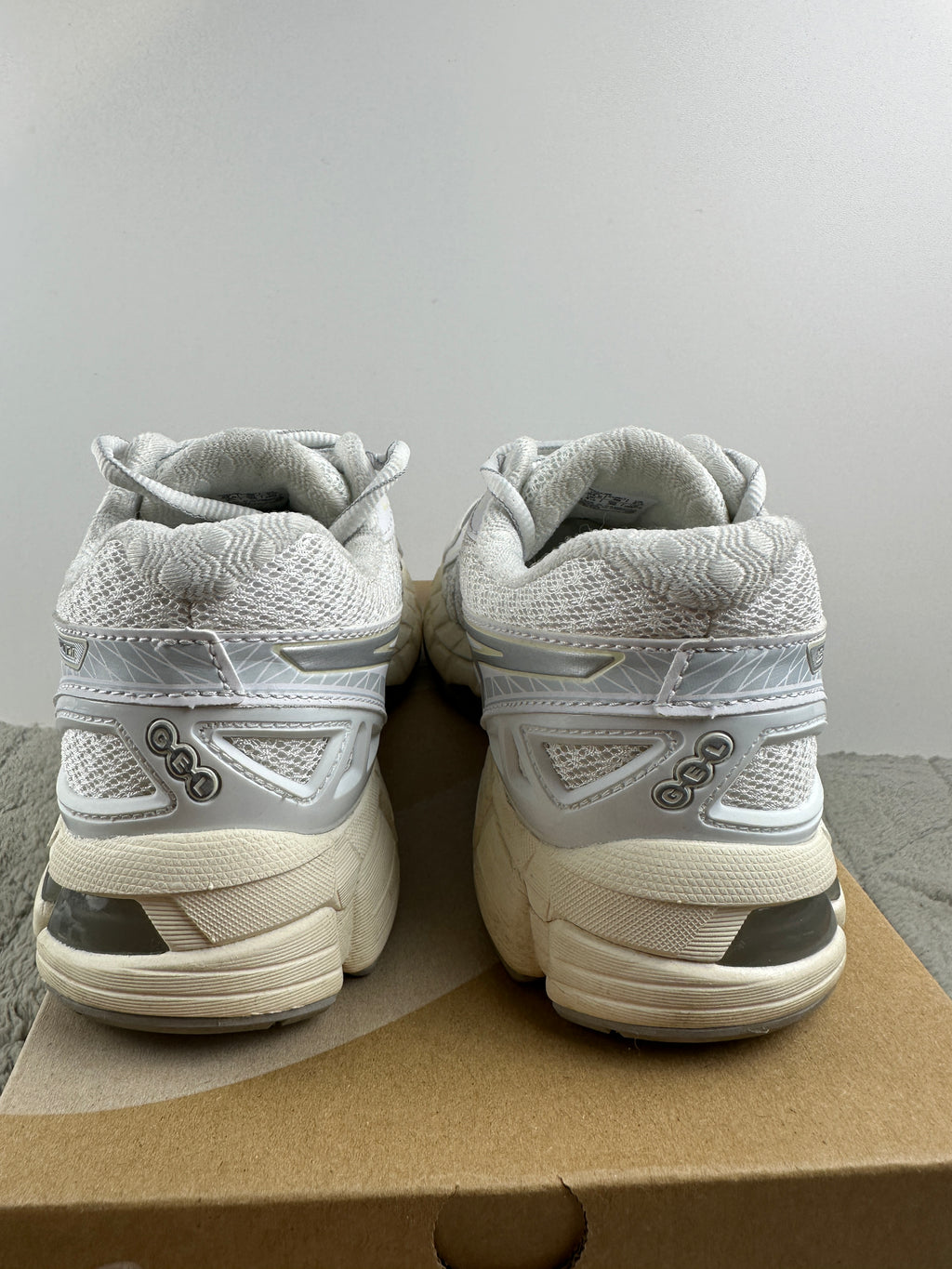 ASICS GEL-KAYANO 20