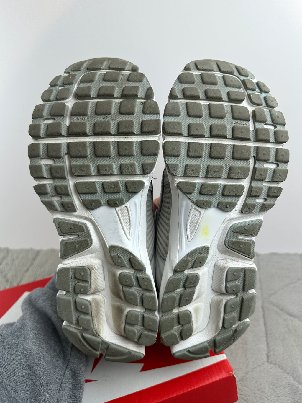 NIKE ZOOM VOMERO 5