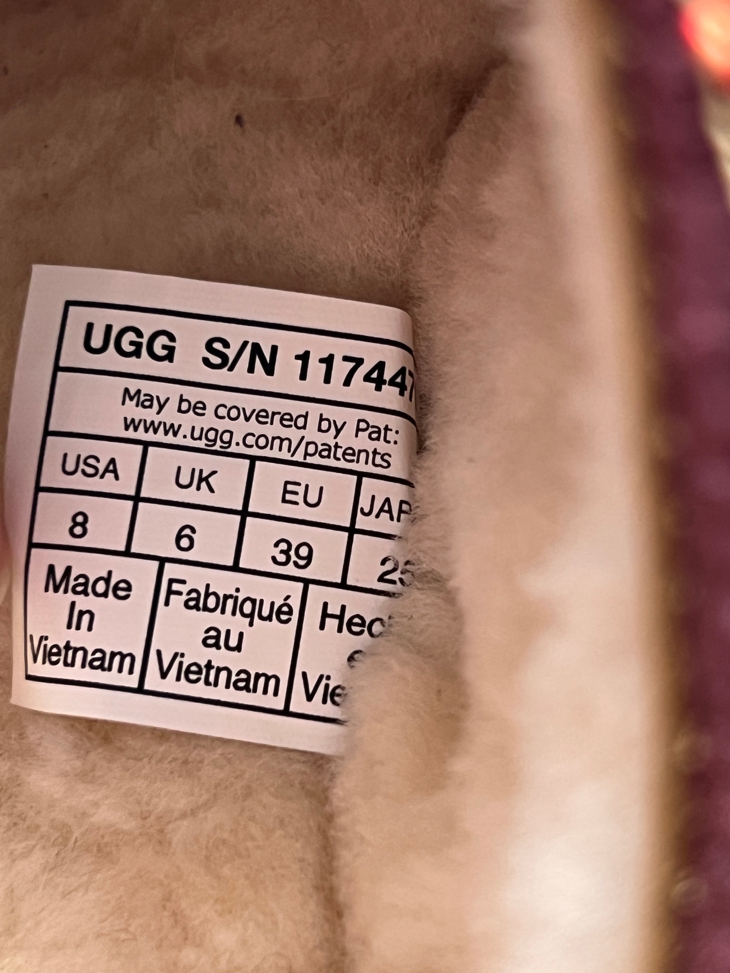 UGG TAZZ 2