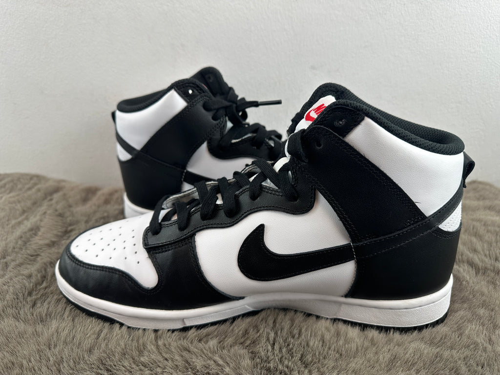 NIKE DUNK HIGH