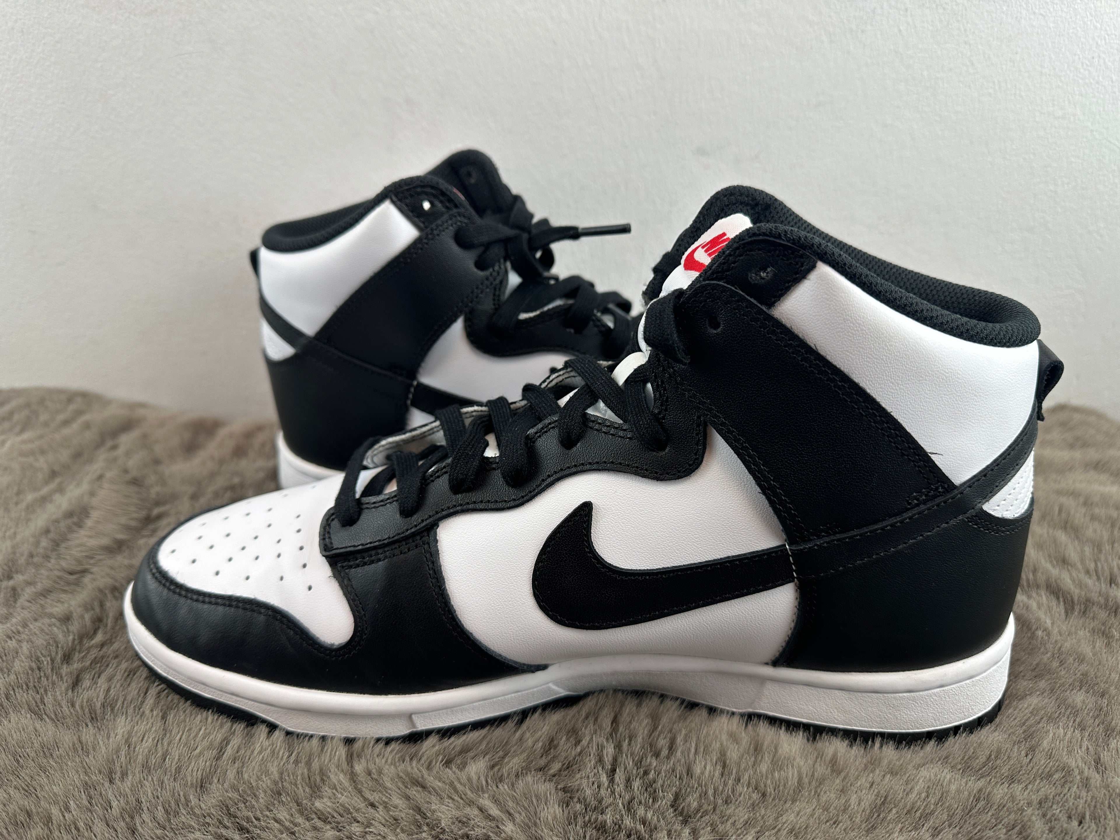 NIKE DUNK HIGH