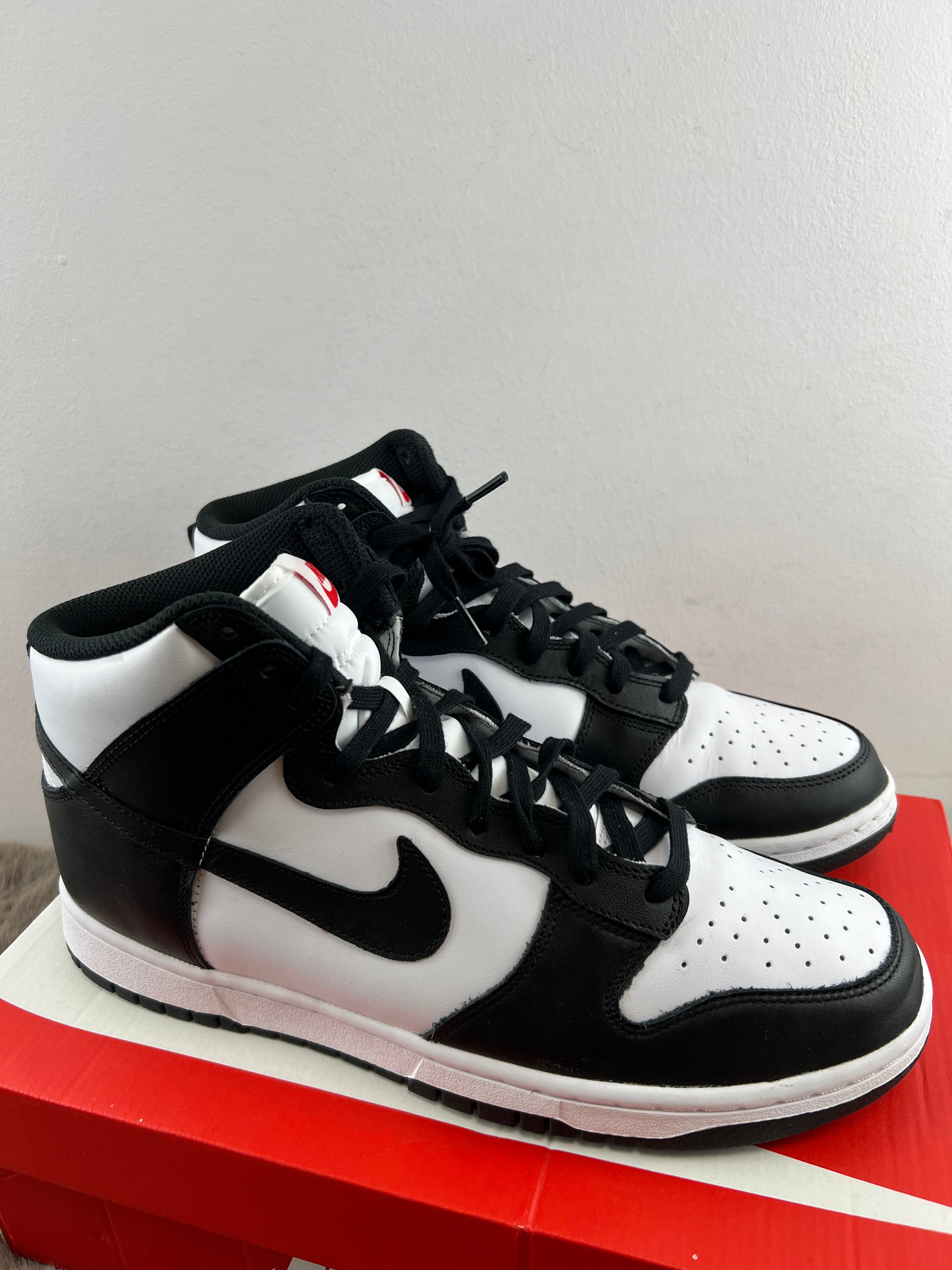 NIKE DUNK HIGH PANDA