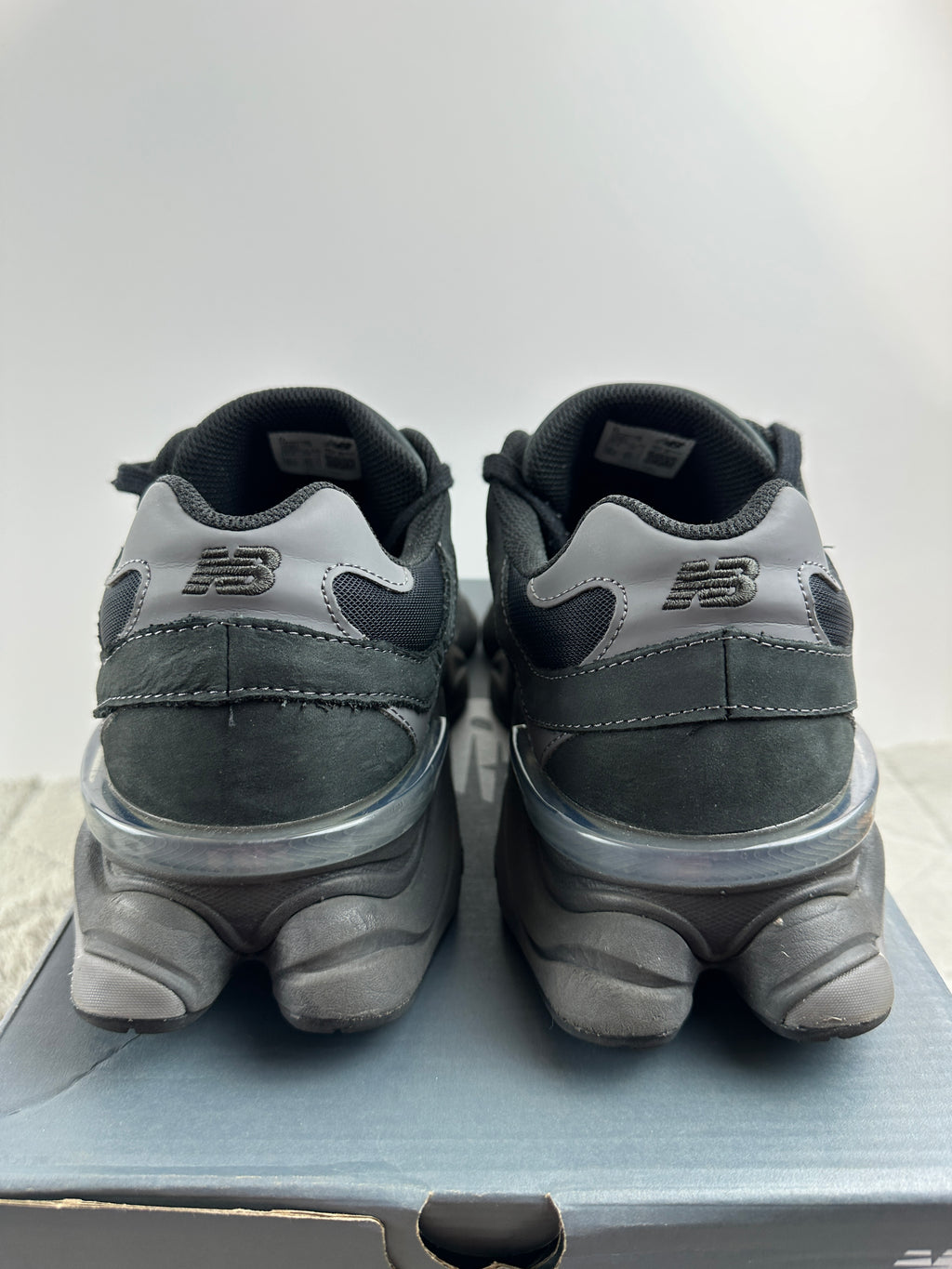 NEW BALANCE 9060