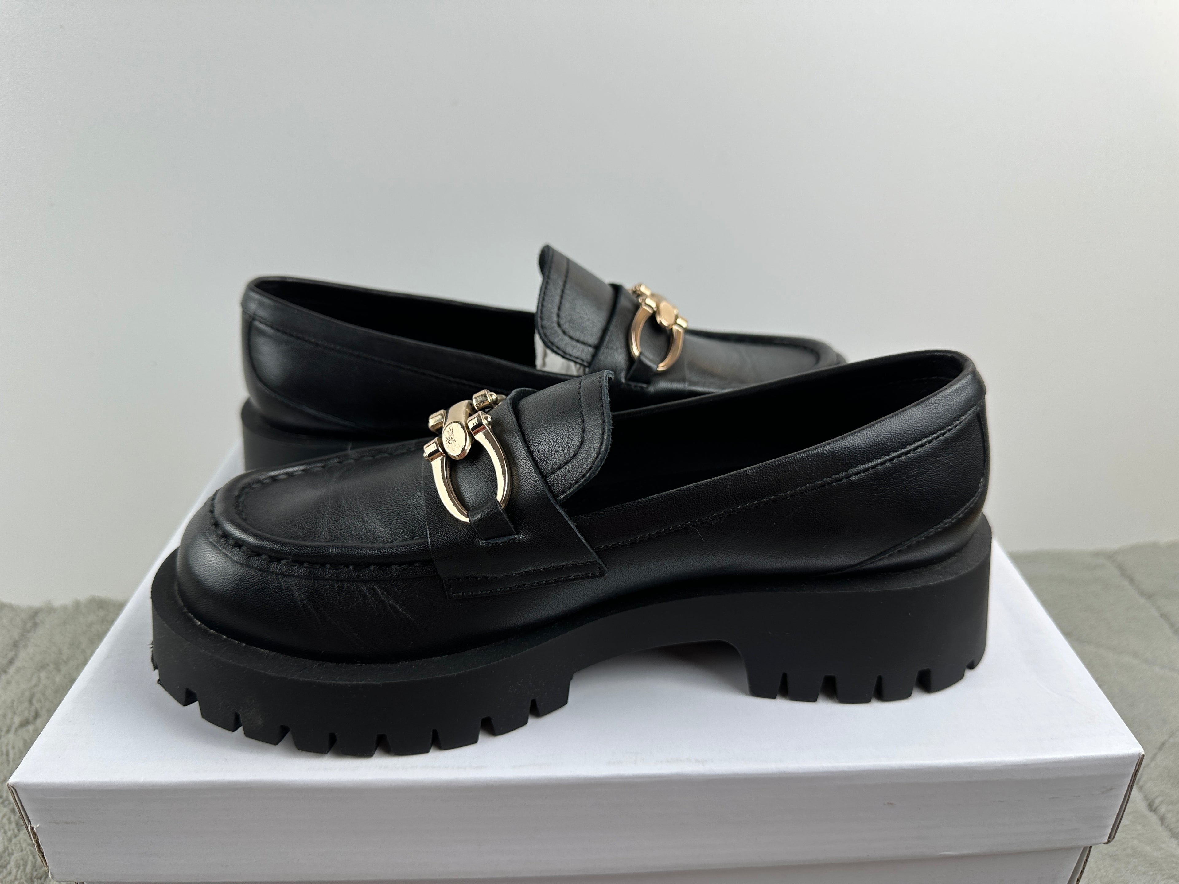 INUOVO LOAFER