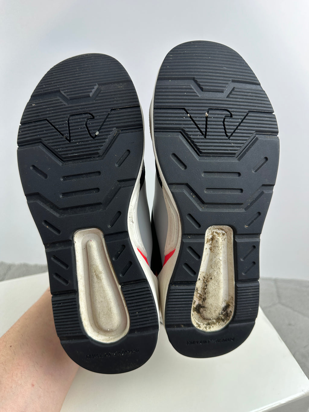 EMPORIO ARMANI SNEAKERS X3X161
