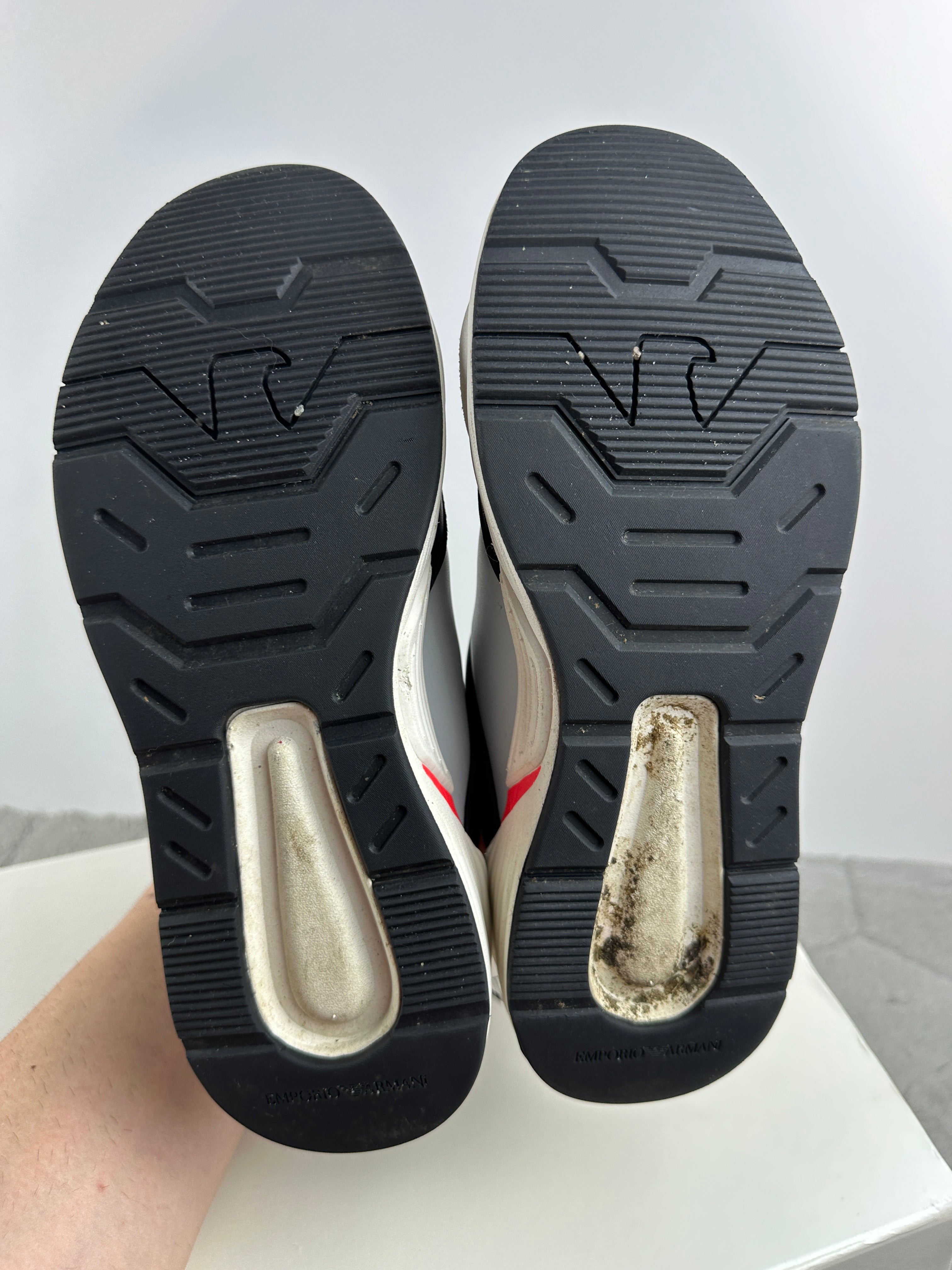 EMPORIO ARMANI SNEAKERS X3X161