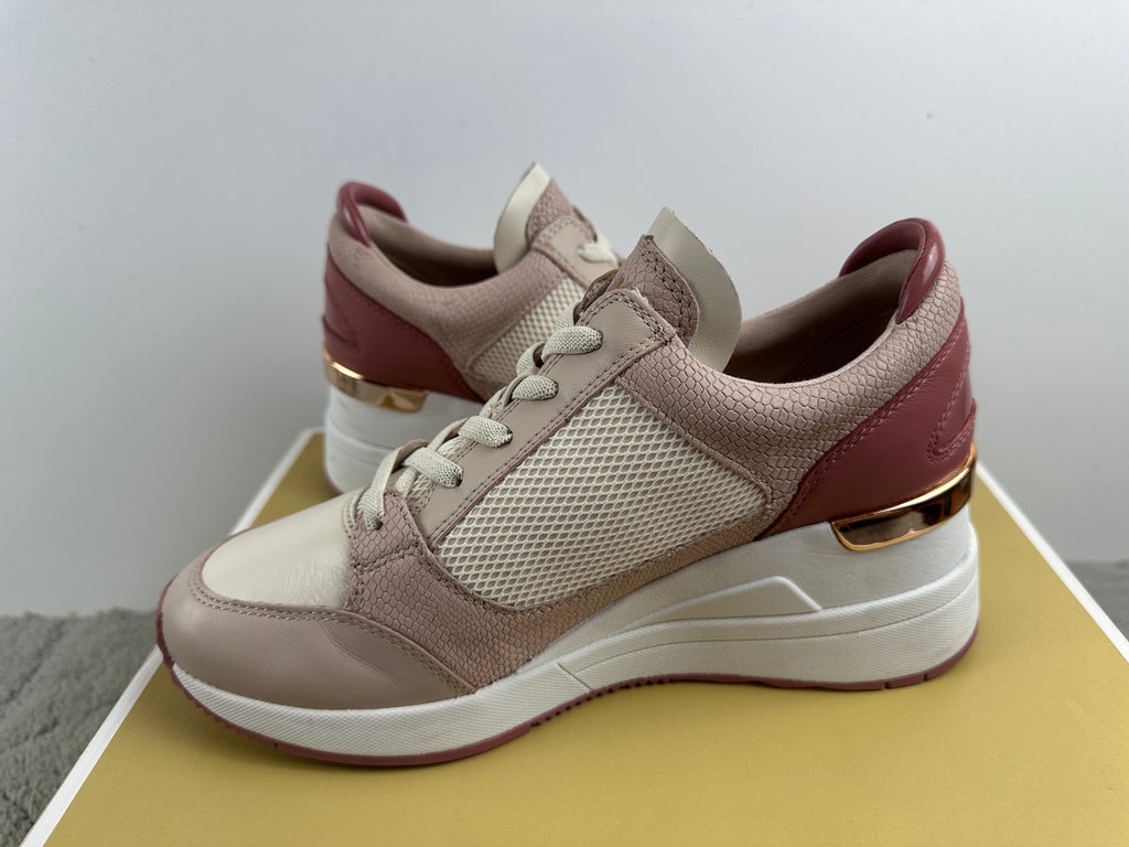 MICHAEL KORS DARBY WEDGE TRAINER