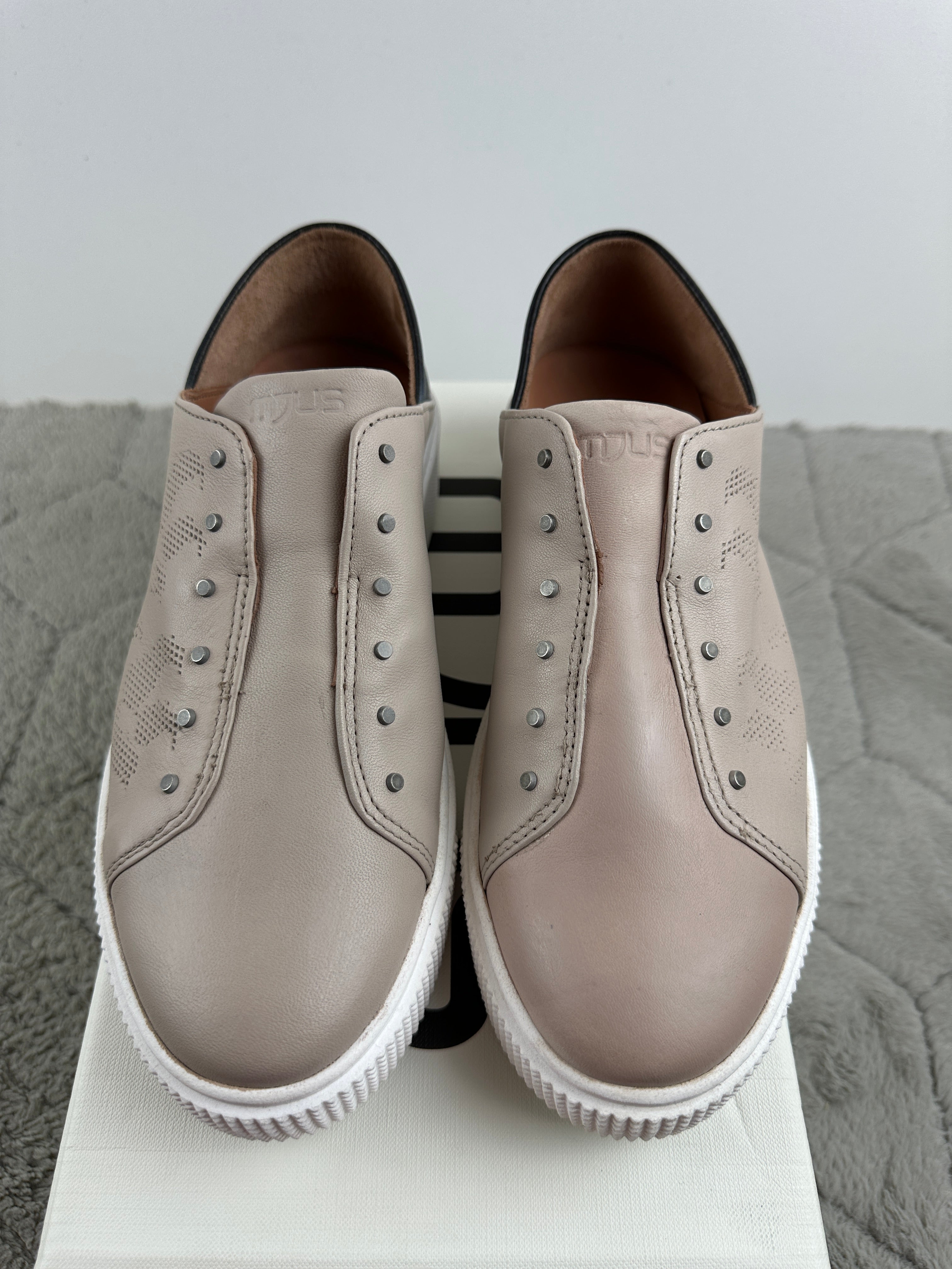 MJUS SNEAKERS