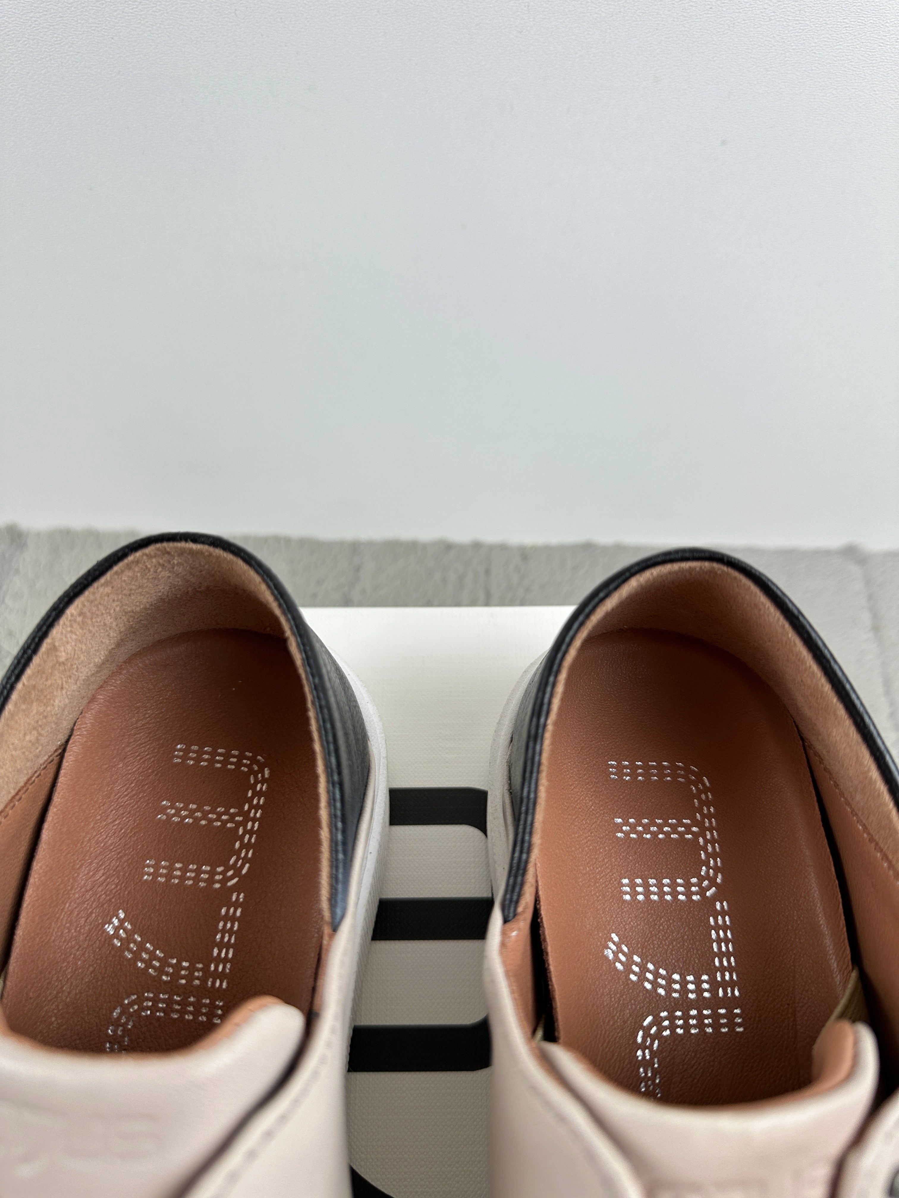 MJUS SNEAKERS