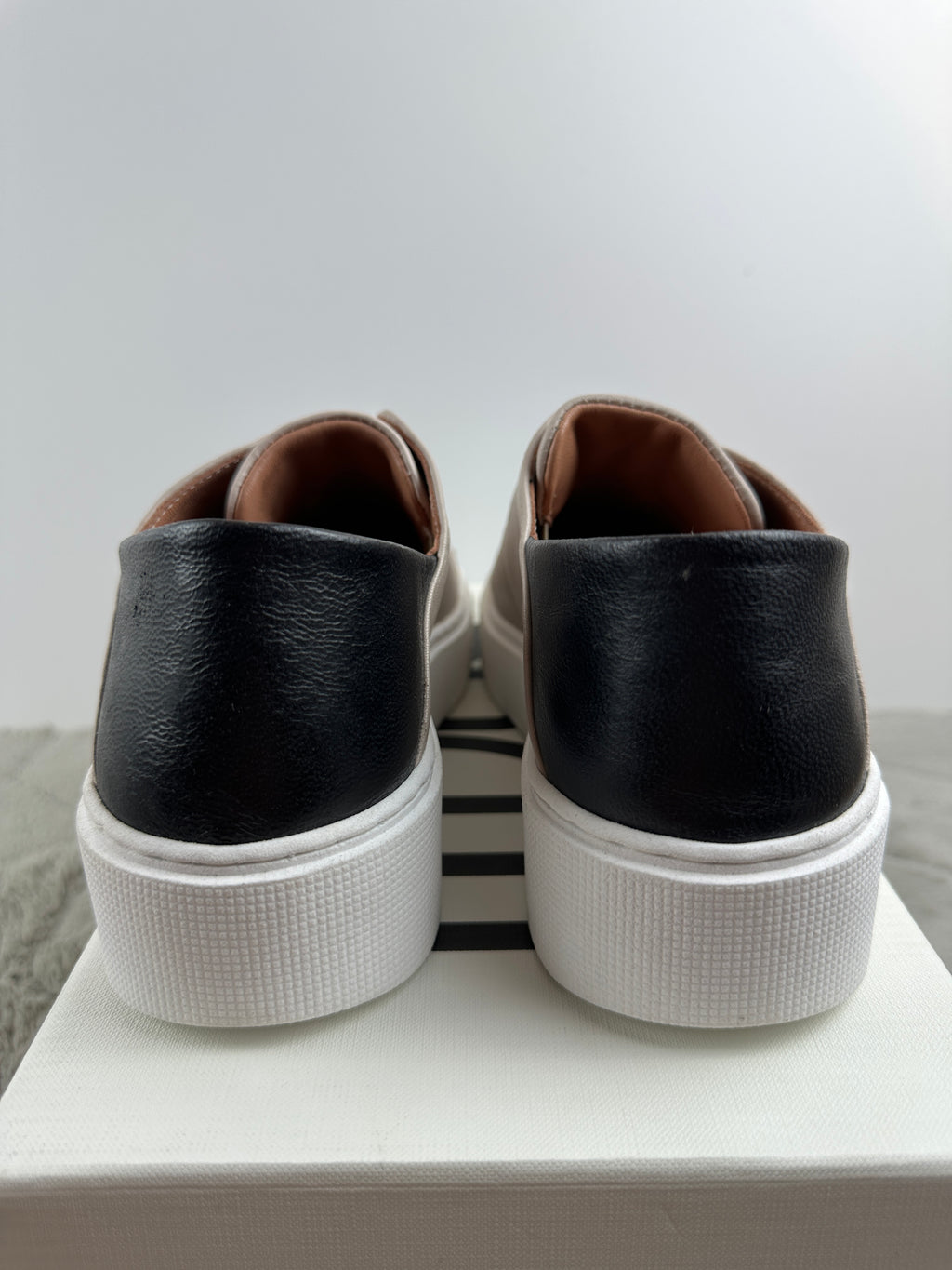 MJUS SNEAKERS