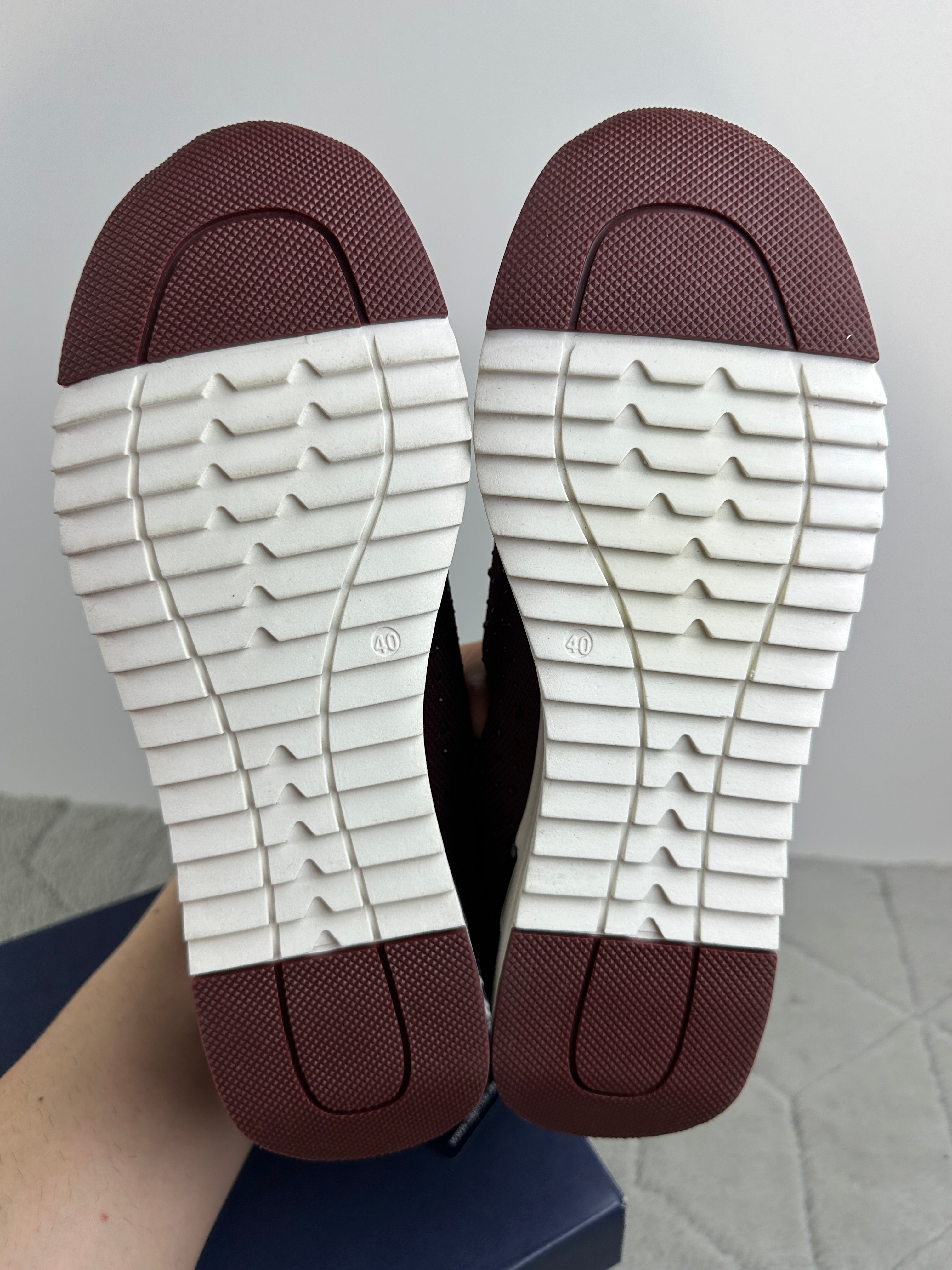 CAPRICE SNEAKERS