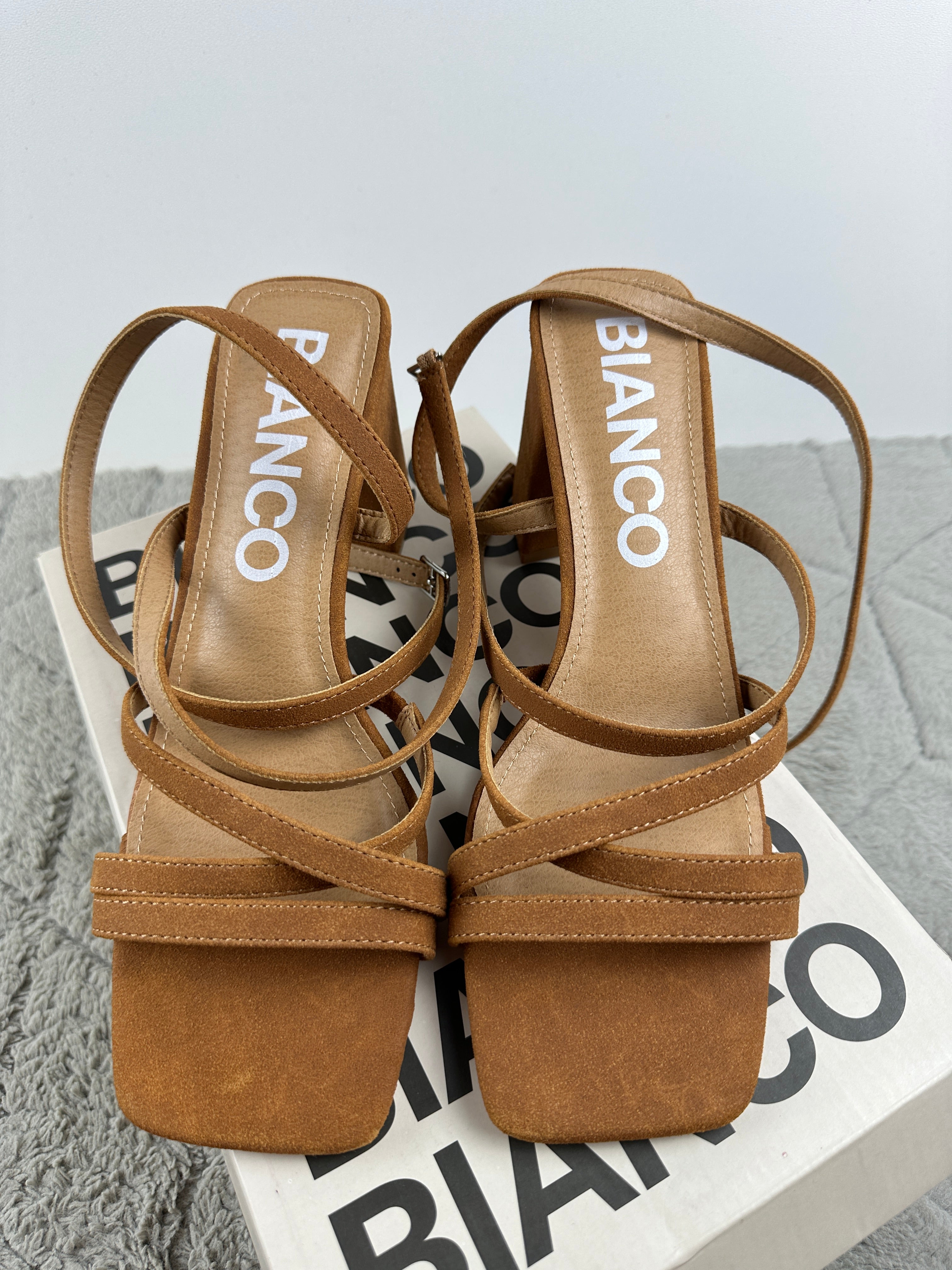 BIANCO BIAJOYCE SANDALS SUEDE