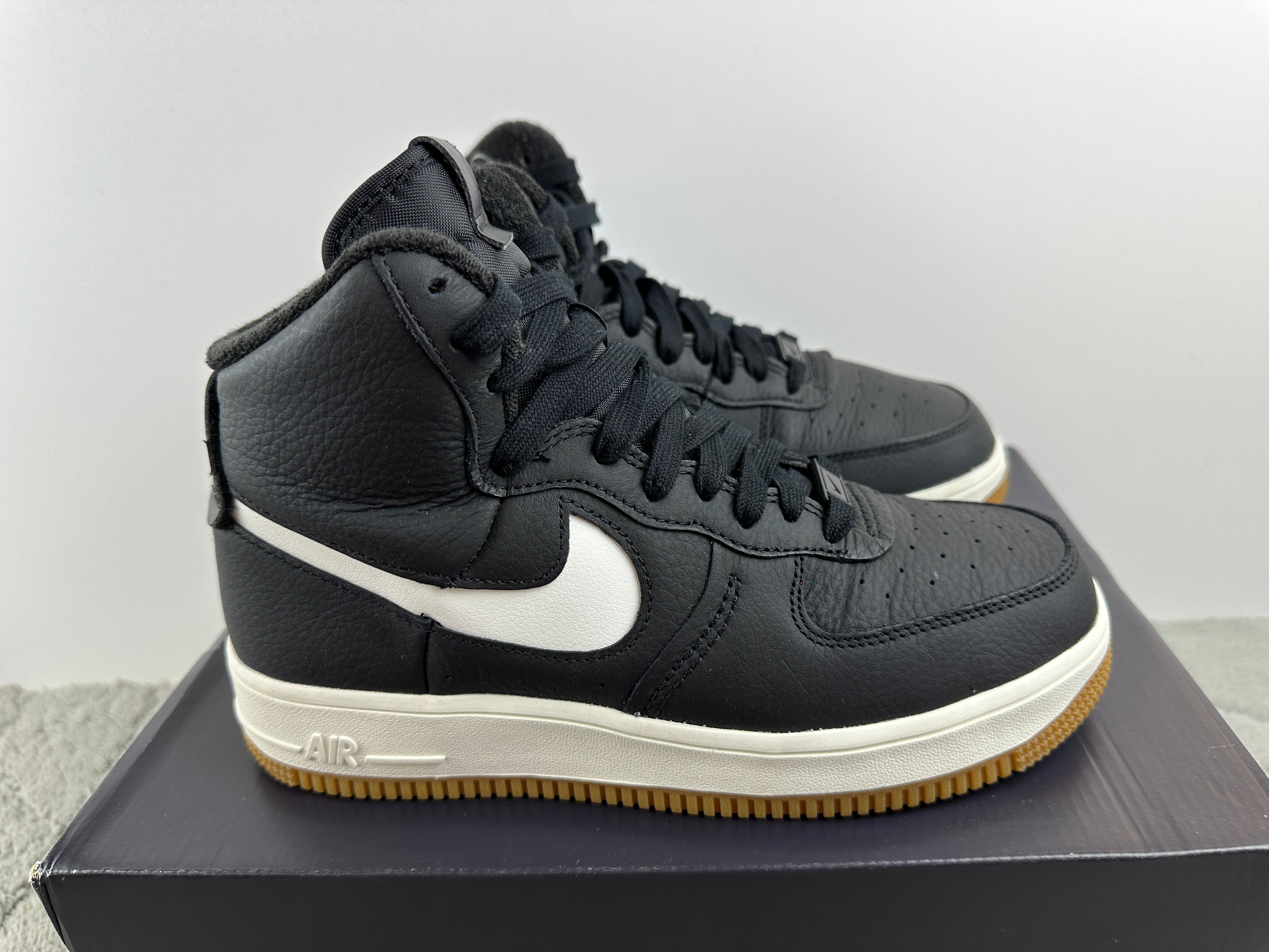 NIKE AIR FORCE 1 SCULPT